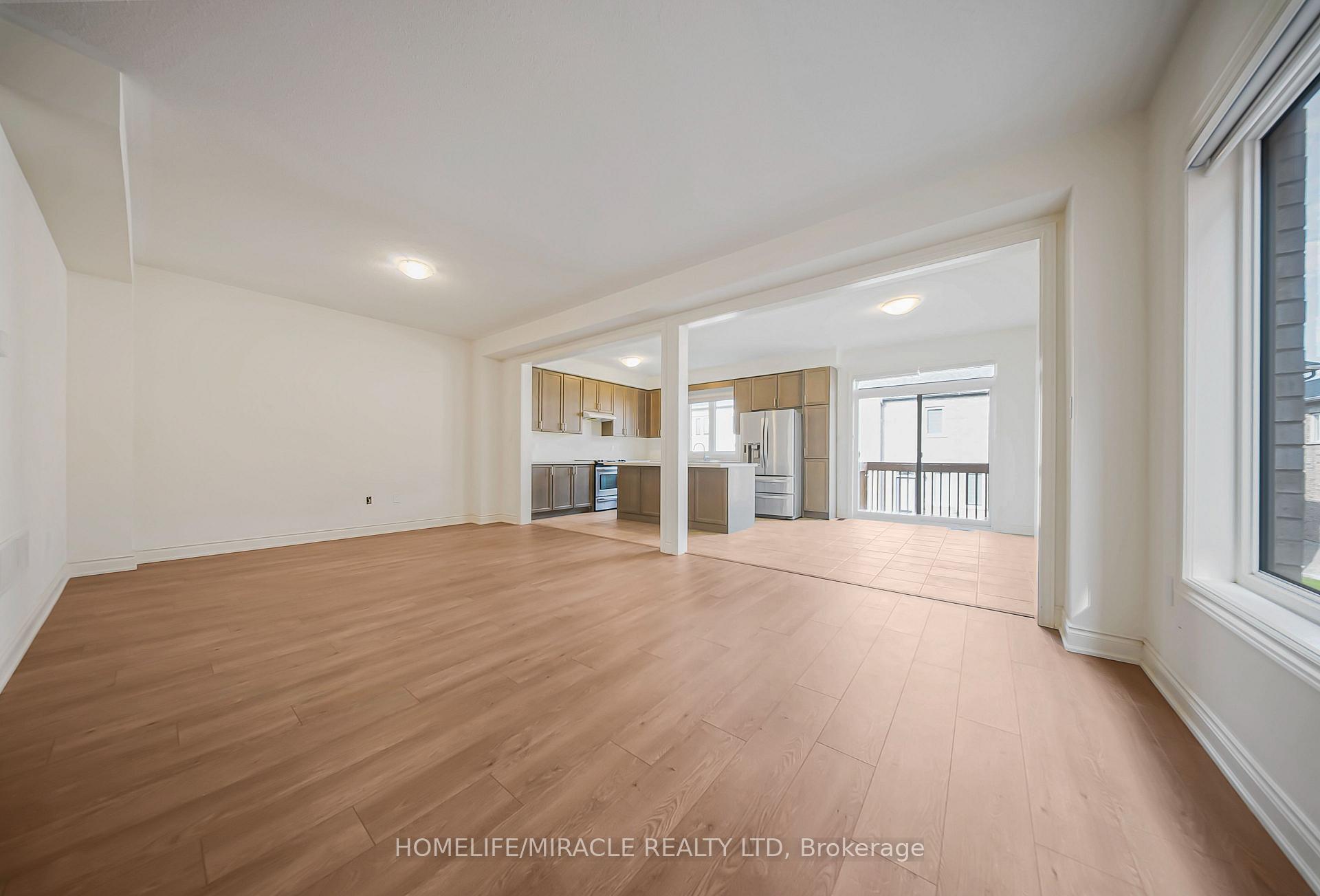Photo 13 of 74 Attwater Drive, Cambridge — HOMEH
