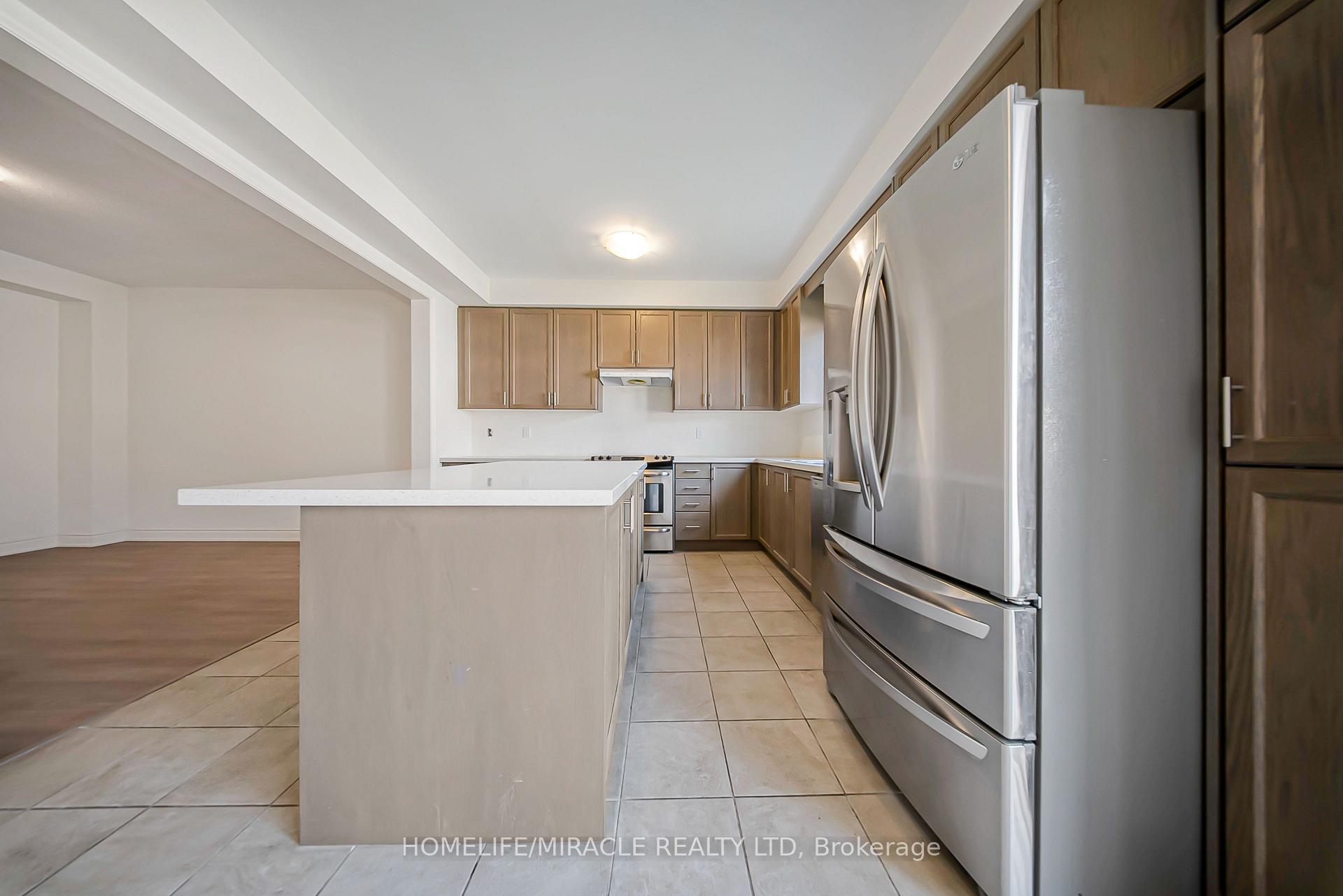 Photo 17 of 74 Attwater Drive, Cambridge — HOMEH