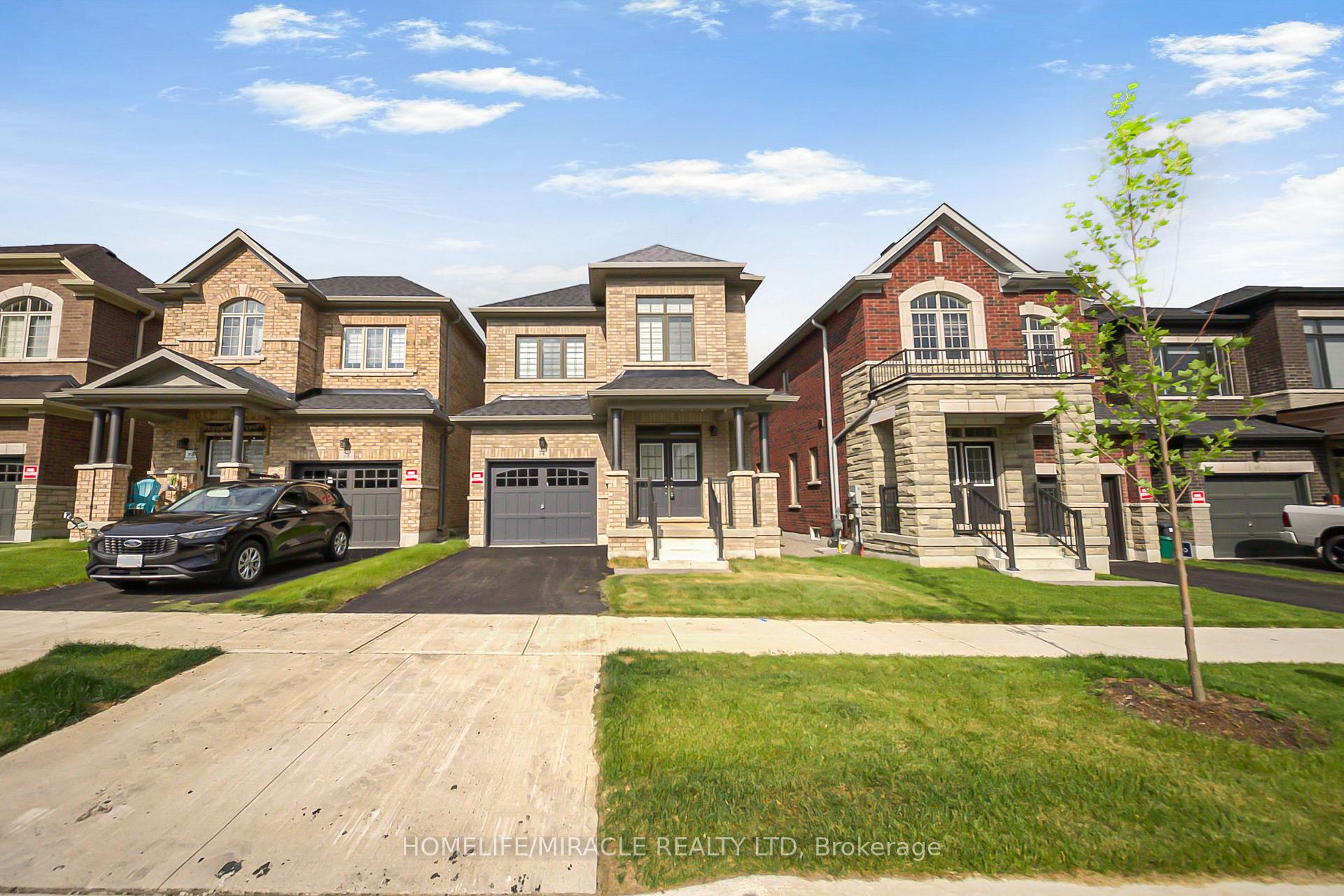 Photo 44 of 74 Attwater Drive, Cambridge — HOMEH