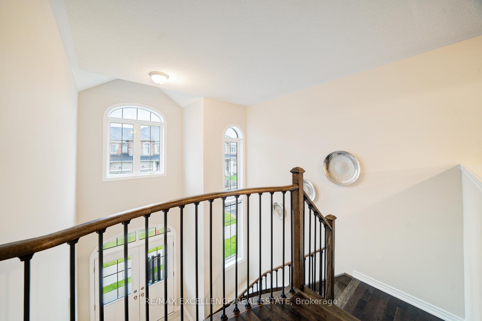 Photo 21 of 11 Gosset Road, Brampton, Northwest Brampton — HOMEH