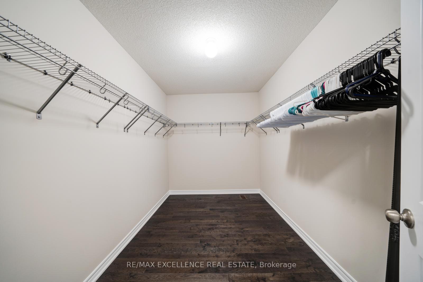 Photo 28 of 11 Gosset Road, Brampton, Northwest Brampton — HOMEH