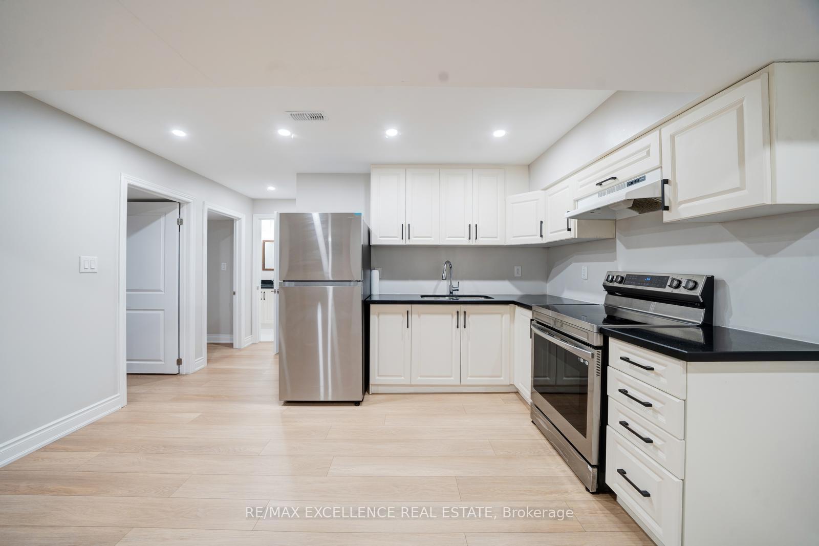 Photo 39 of 11 Gosset Road, Brampton, Northwest Brampton — HOMEH