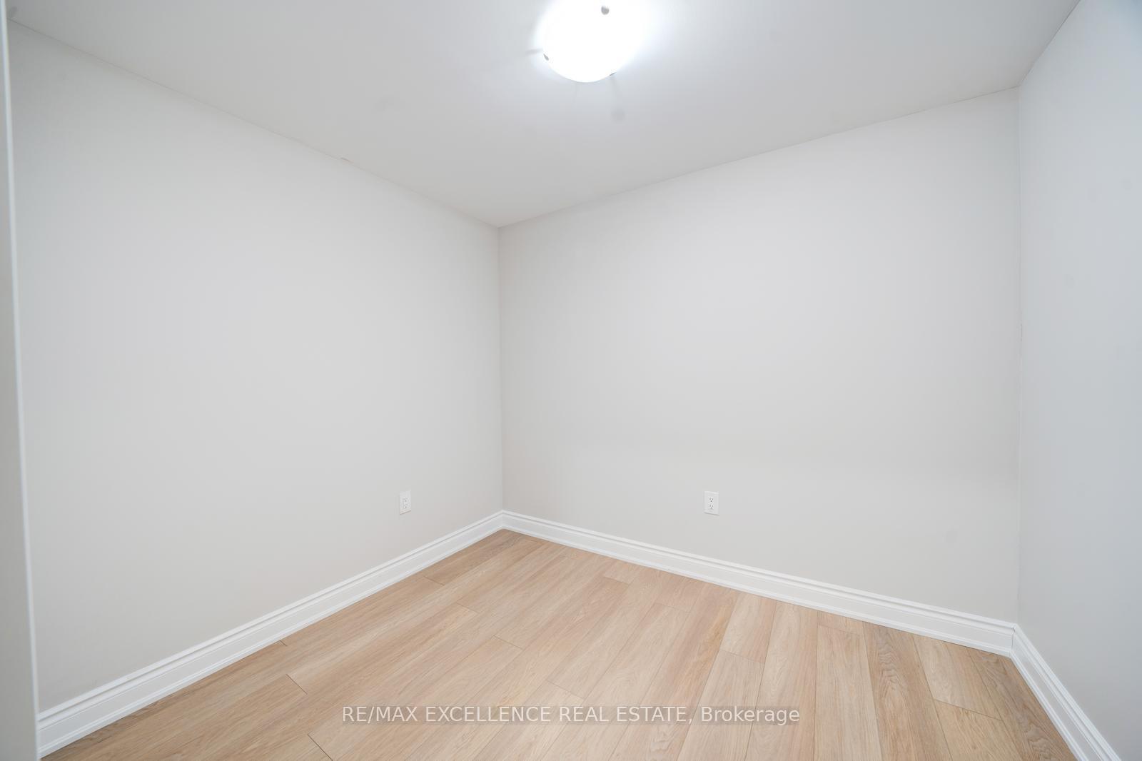 Photo 45 of 11 Gosset Road, Brampton, Northwest Brampton — HOMEH