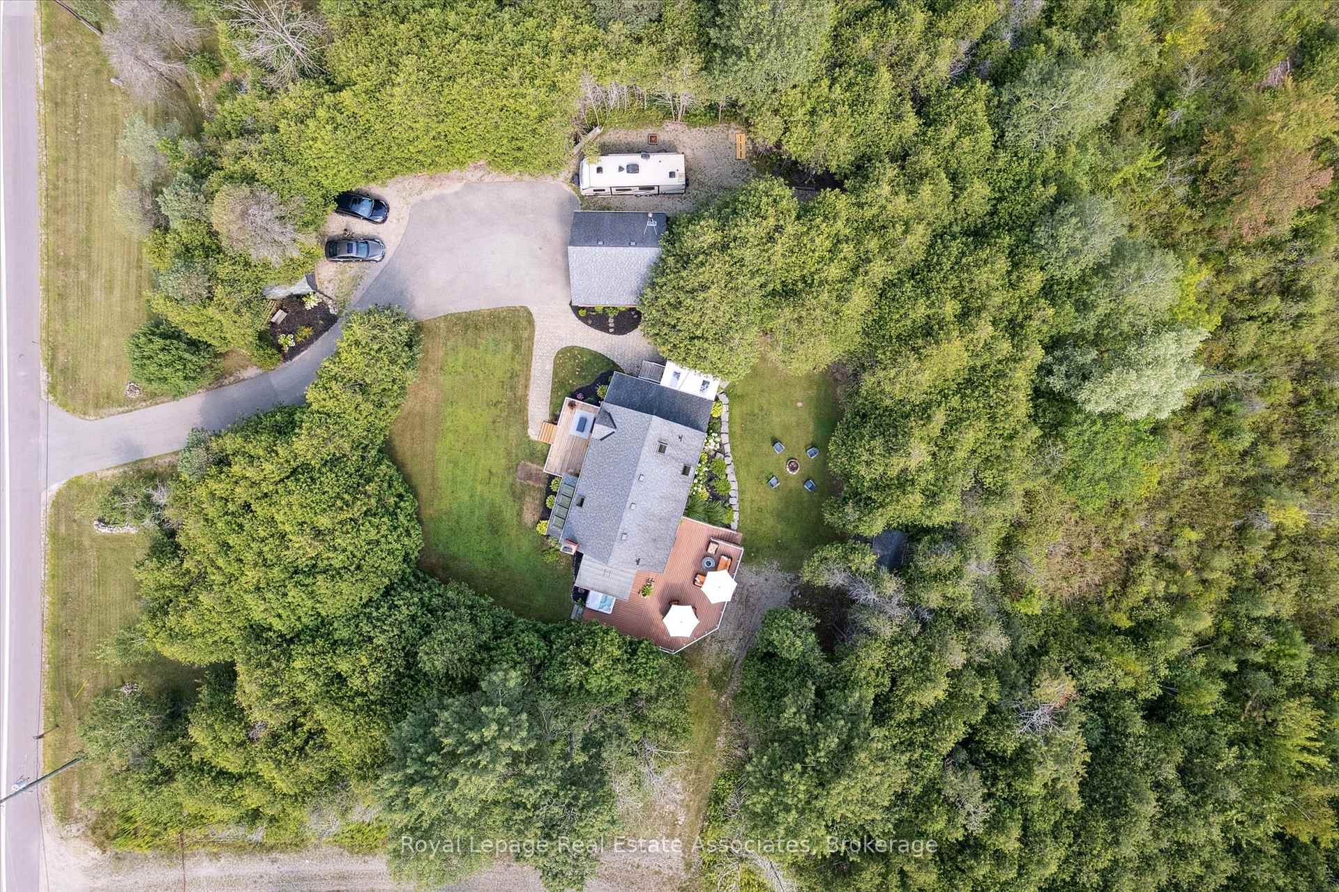 Front of 23 Brock Road N