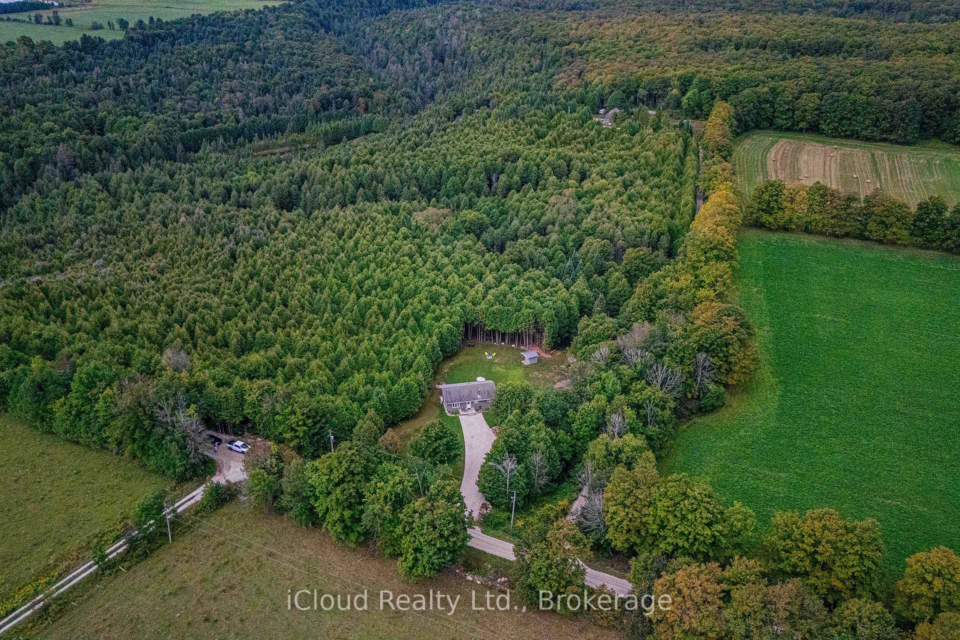 Photo 5 of 414156 41 b sideroad Street, Grey Highlands — HOMEH