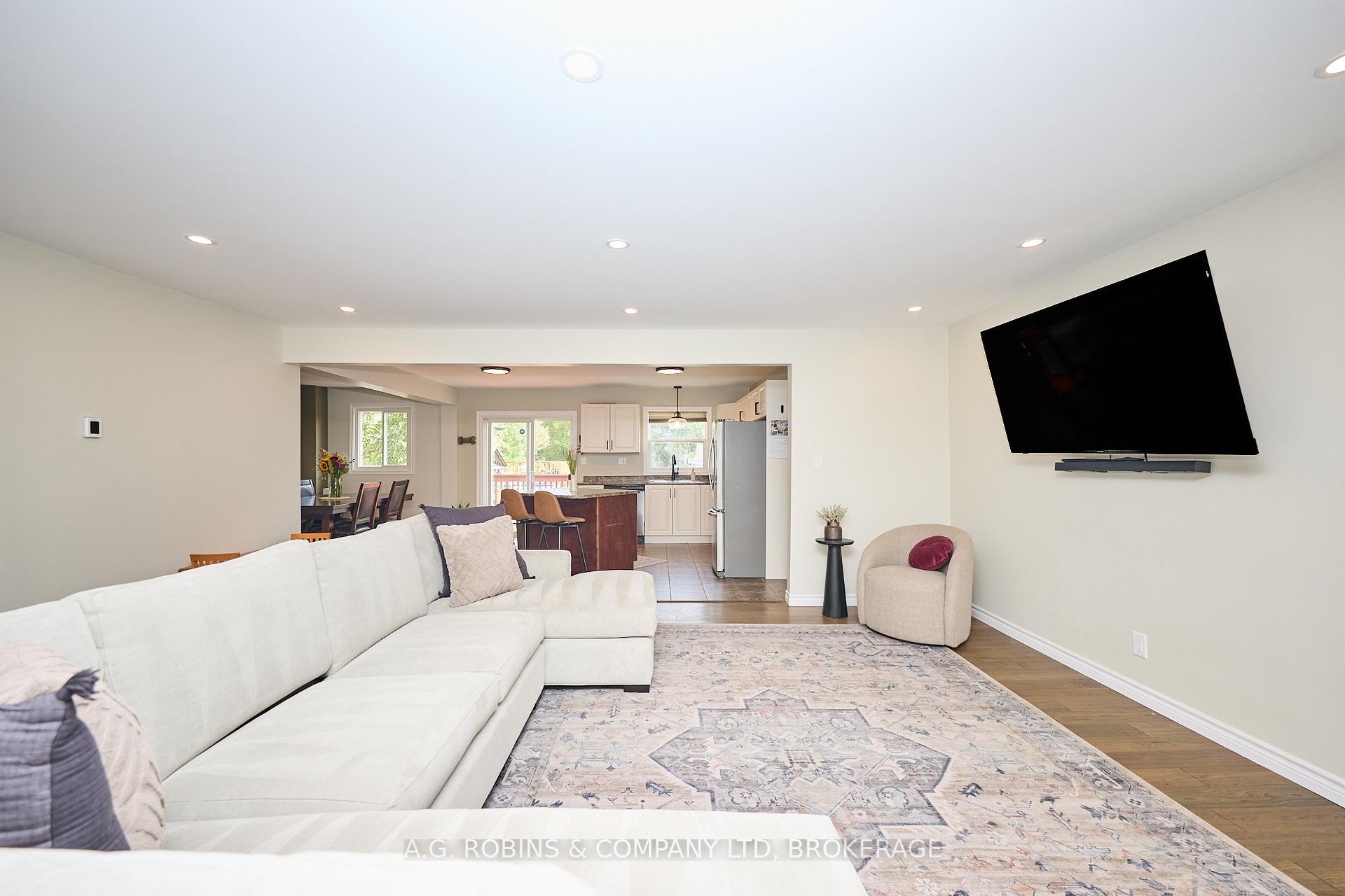 Photo 7 of 307 Riverside Drive, Welland, Prince Charles — HOMEH