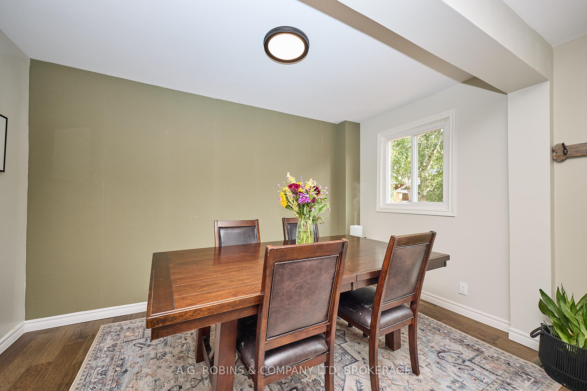 Photo 12 of 307 Riverside Drive, Welland, Prince Charles — HOMEH