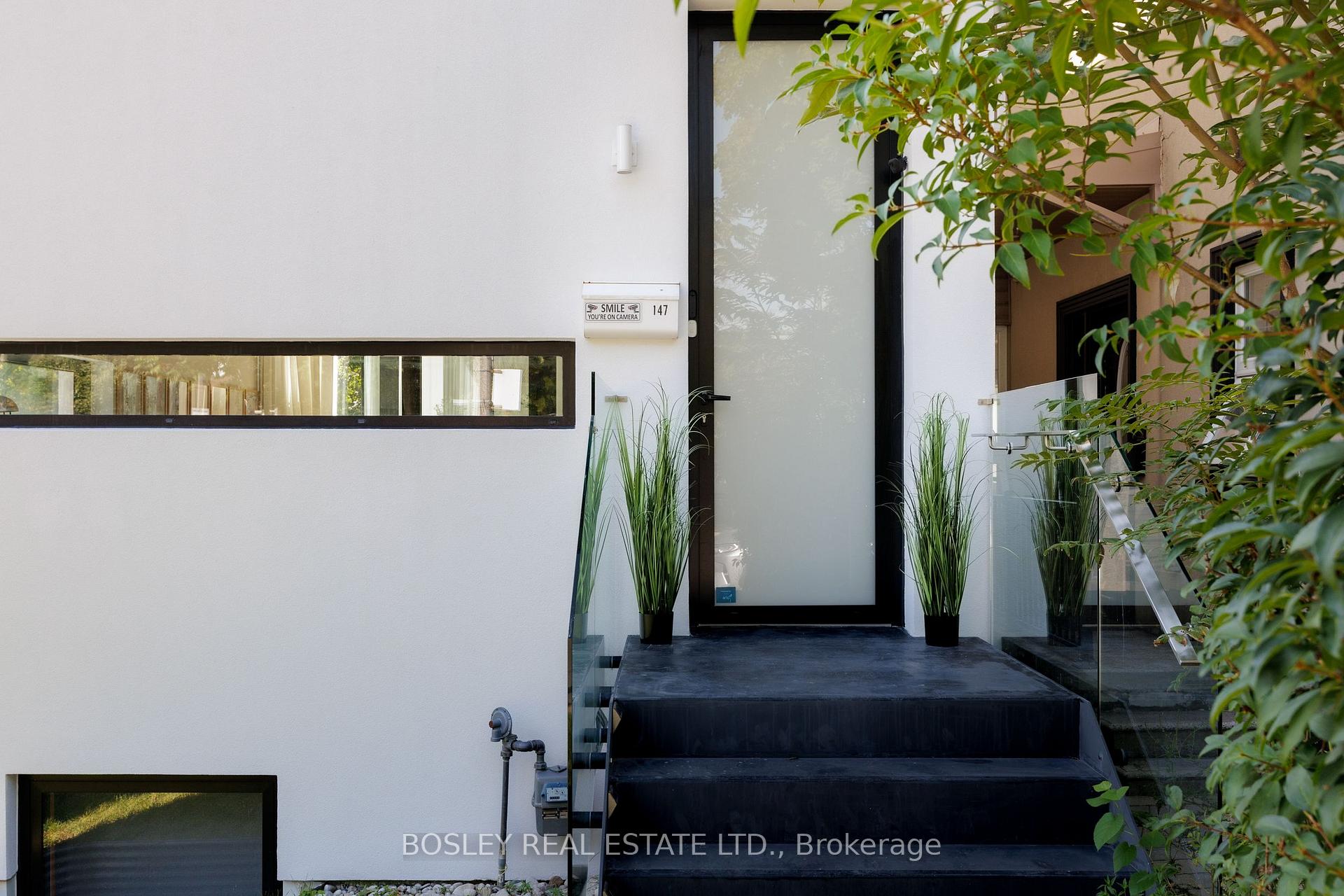 Photo 2 of 147 Hanson Street, Toronto, Woodbine Corridor — HOMEH