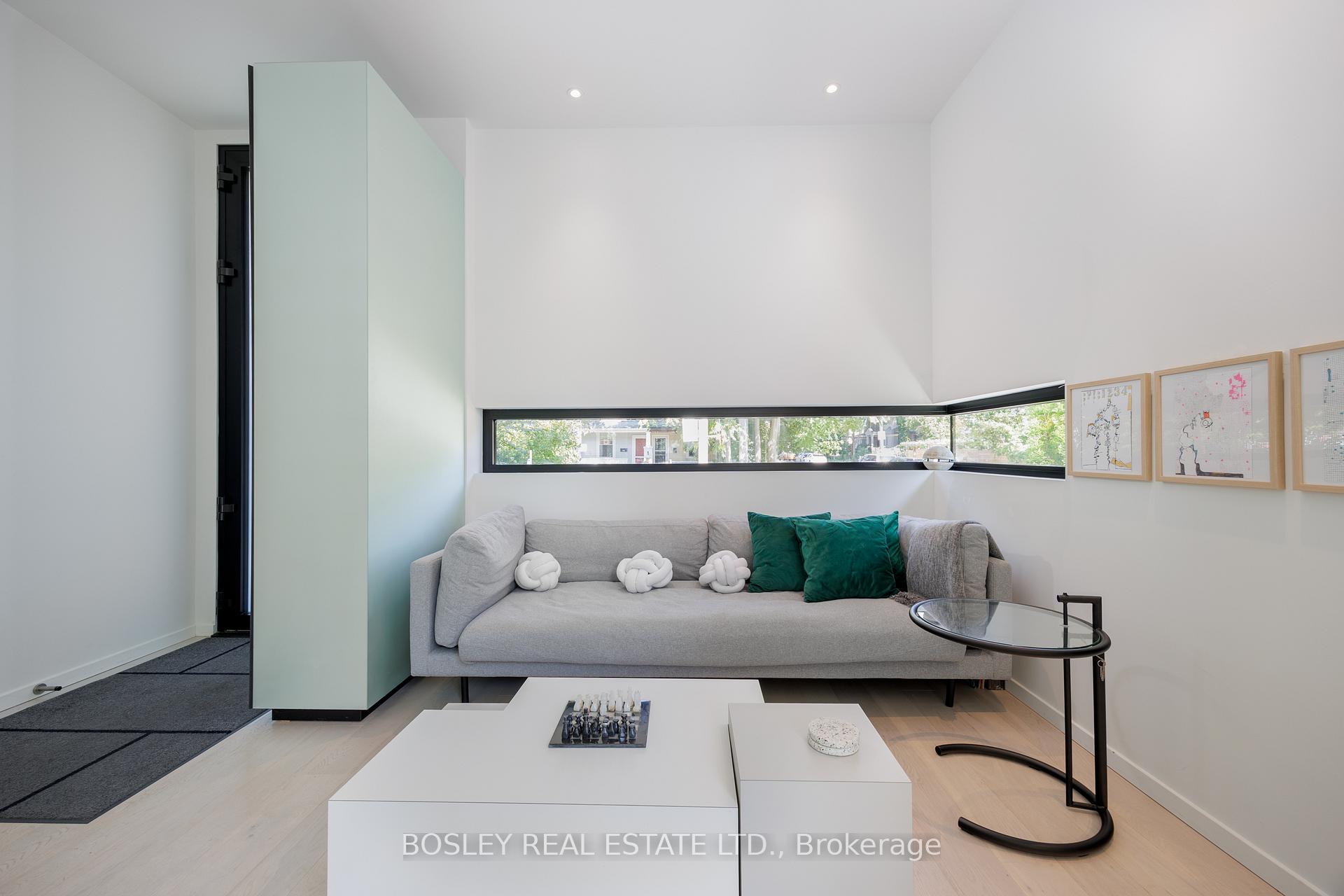 Photo 31 of 147 Hanson Street, Toronto, Woodbine Corridor — HOMEH