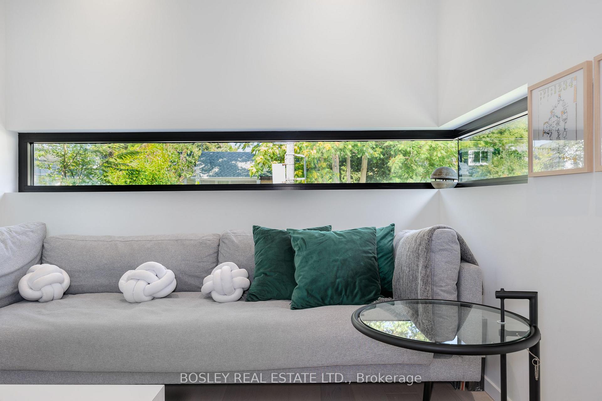 Photo 13 of 147 Hanson Street, Toronto, Woodbine Corridor — HOMEH