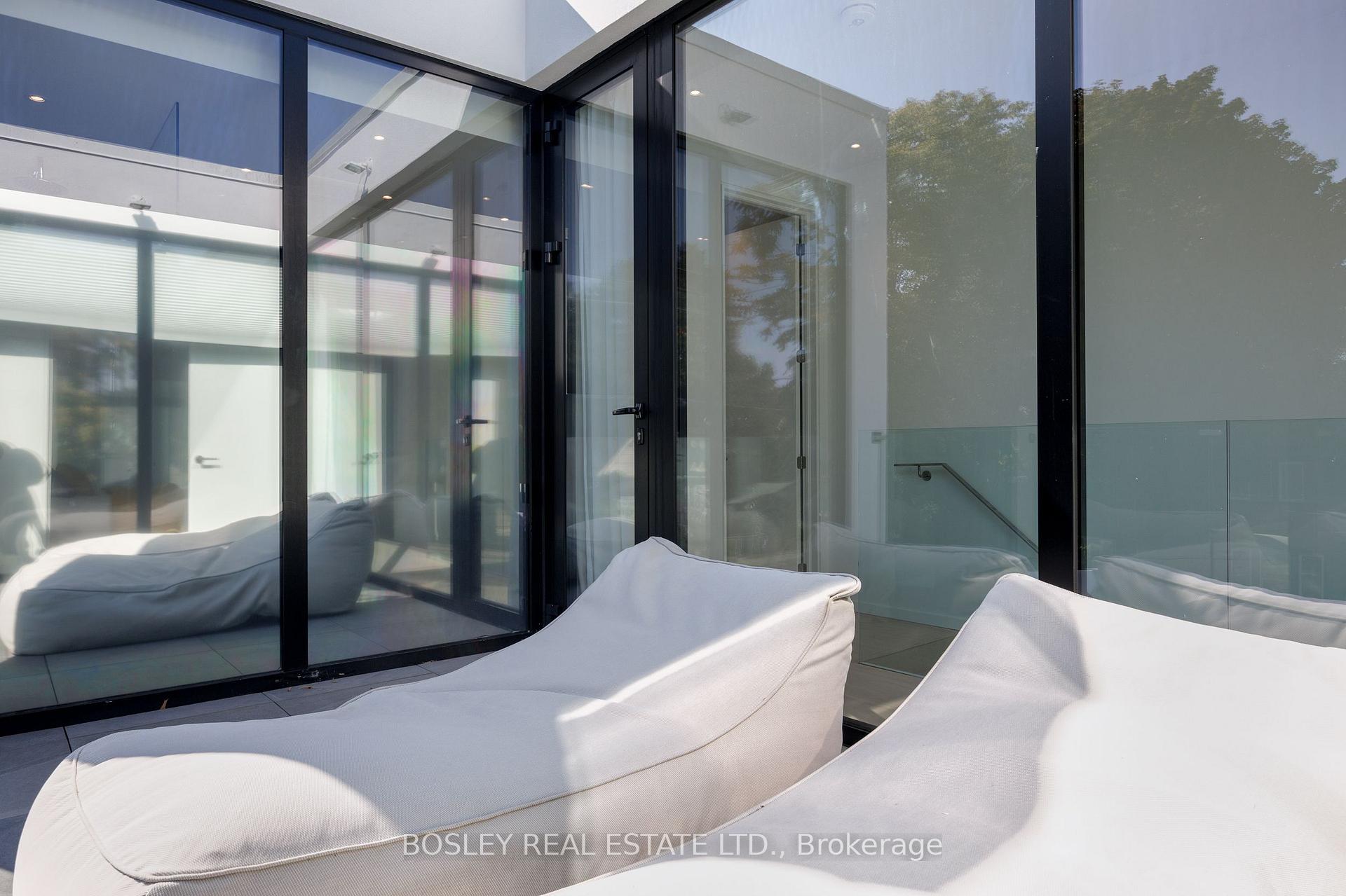 Photo 24 of 147 Hanson Street, Toronto, Woodbine Corridor — HOMEH