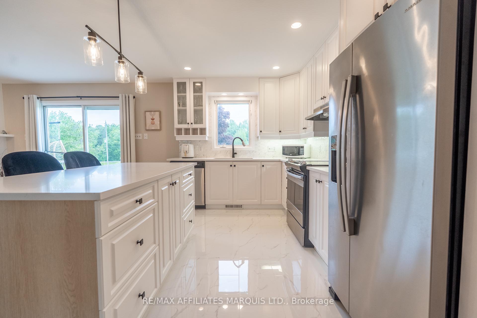 Photo 6 of 18608 Grandview Crescent, South Glengarry, South Glengarry (Charlottenburgh) Twp — HOMEH