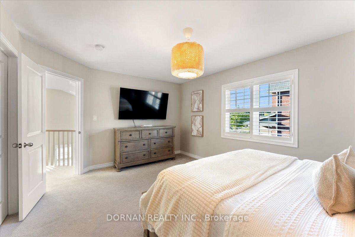 Photo 32 of 68 Harvey Jones Avenue, Clarington, Bowmanville — HOMEH