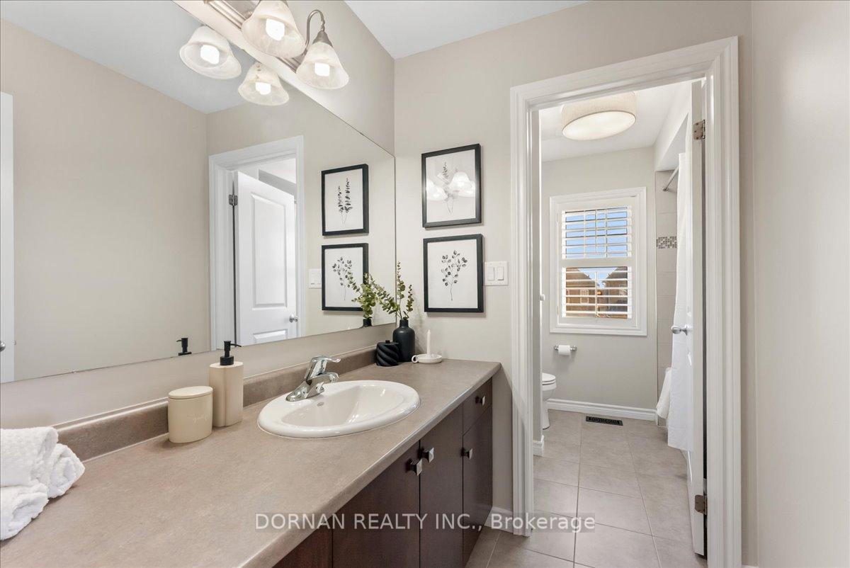 Photo 38 of 68 Harvey Jones Avenue, Clarington, Bowmanville — HOMEH