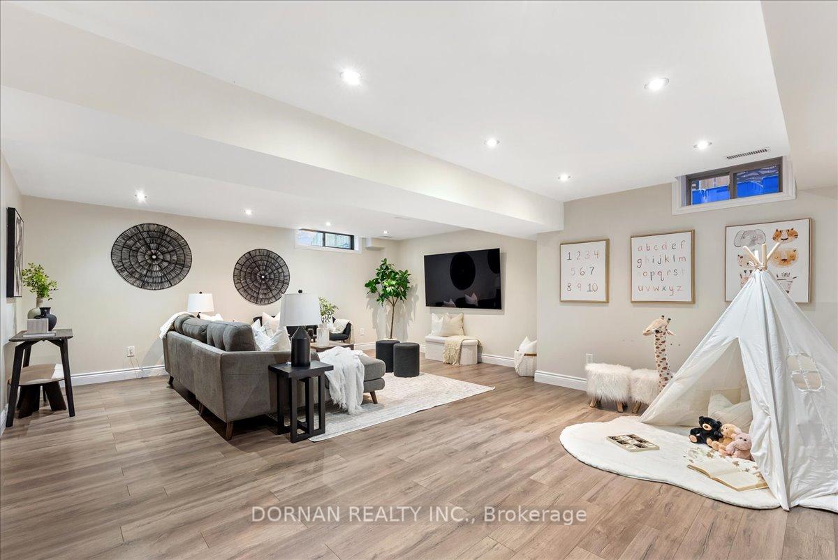 Photo 44 of 68 Harvey Jones Avenue, Clarington, Bowmanville — HOMEH