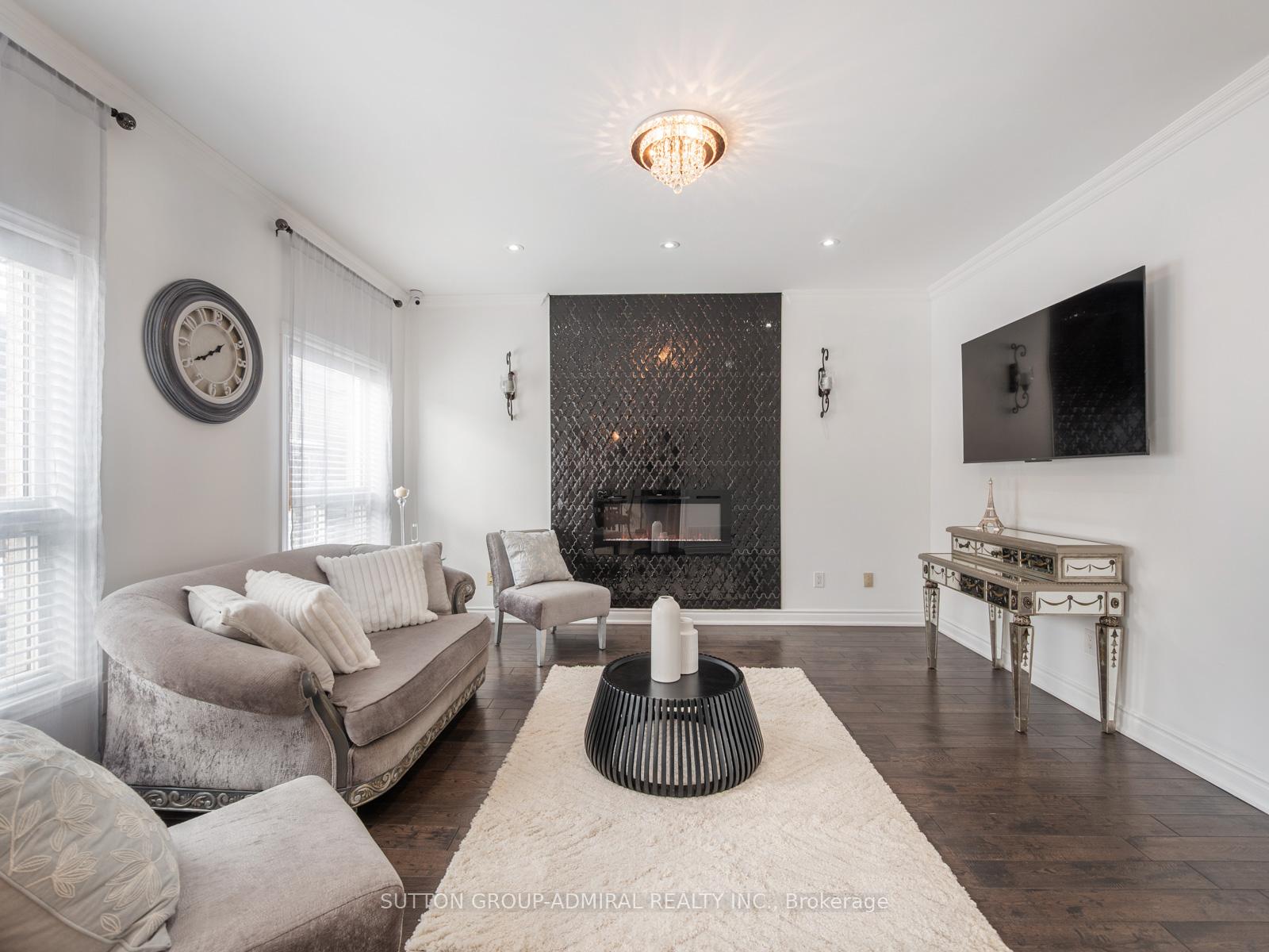 Photo 8 of 20 Pietro Drive, Vaughan, Vellore Village — HOMEH