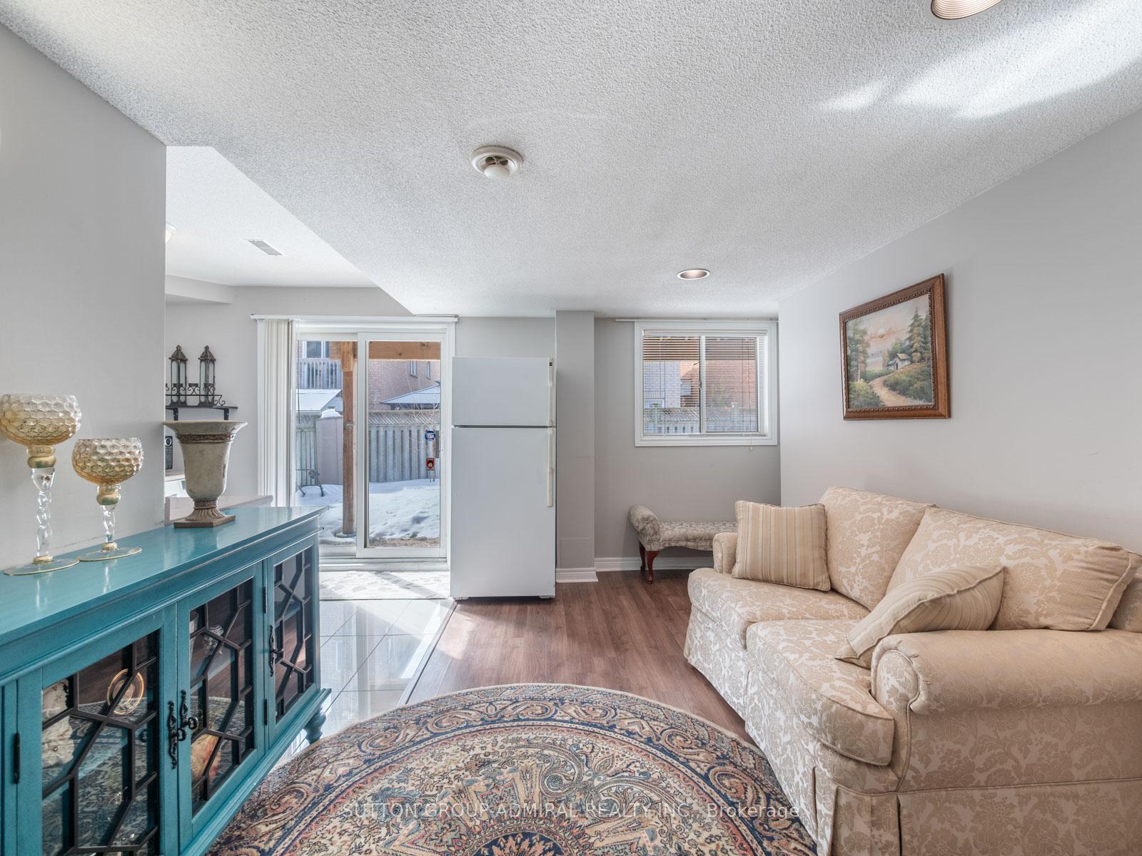 Photo 32 of 20 Pietro Drive, Vaughan, Vellore Village — HOMEH