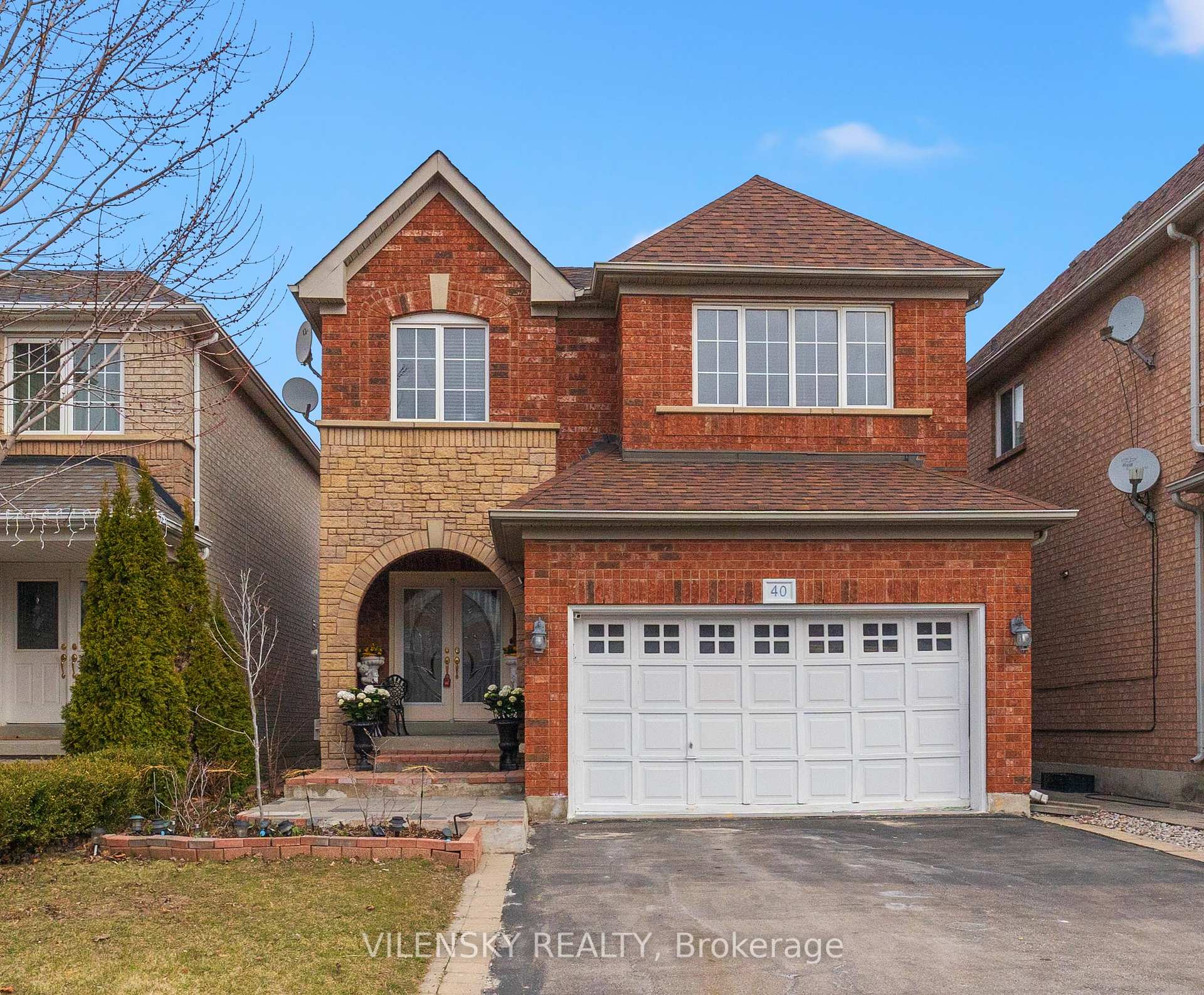 Front of 40 Tuscana Boulevard