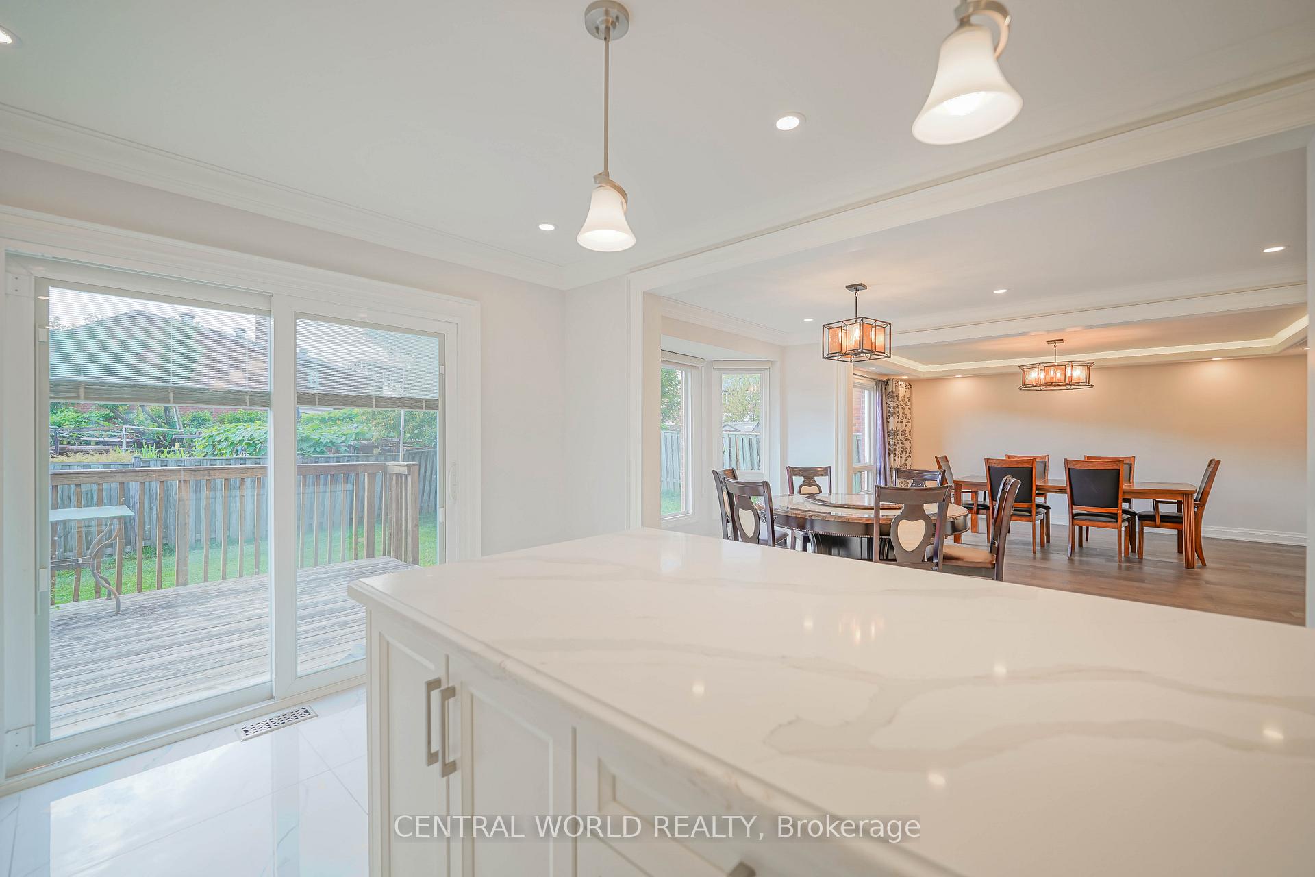 Photo 12 of 28 Teddington Avenue, Markham, Milliken Mills East — HOMEH