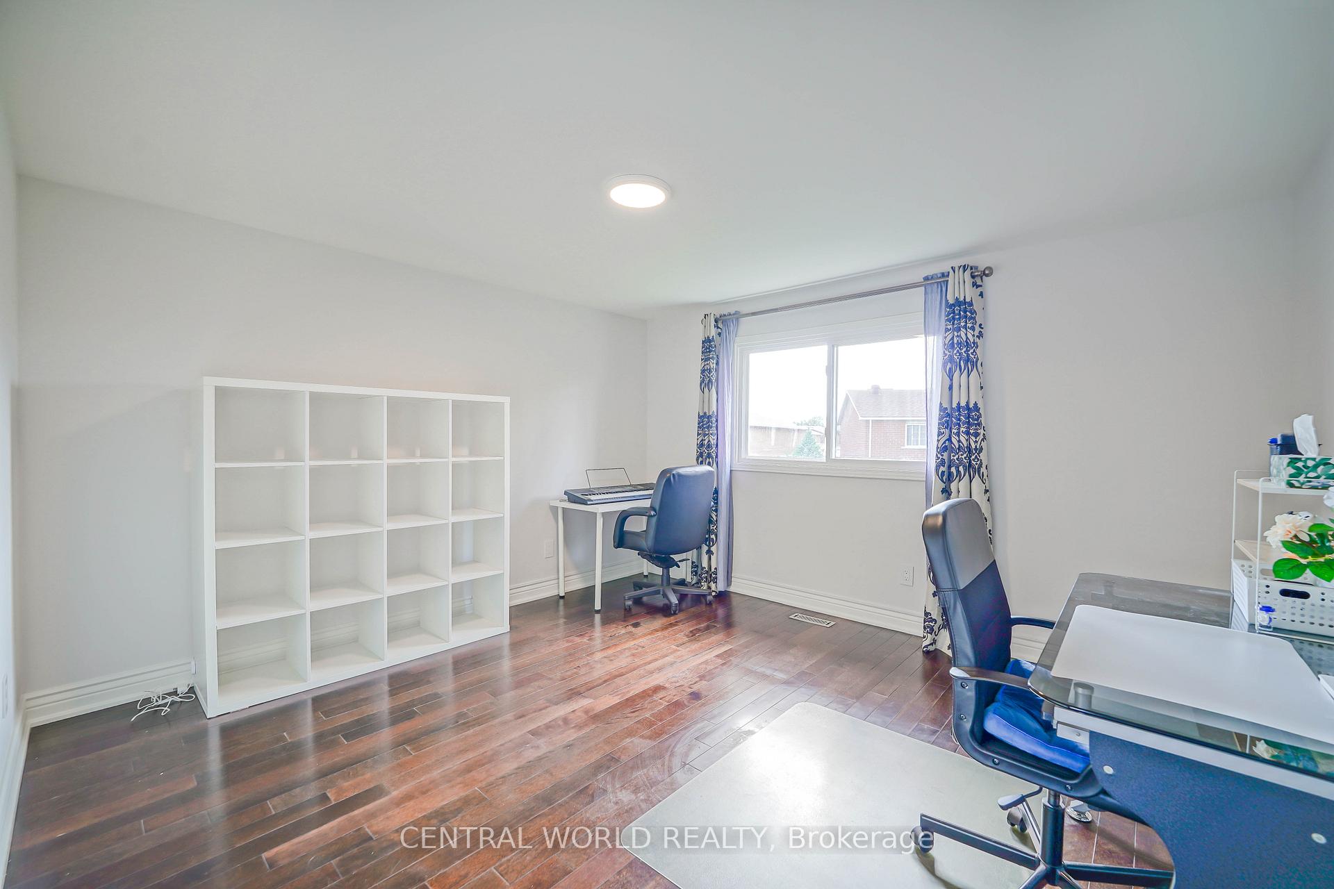 Photo 32 of 28 Teddington Avenue, Markham, Milliken Mills East — HOMEH