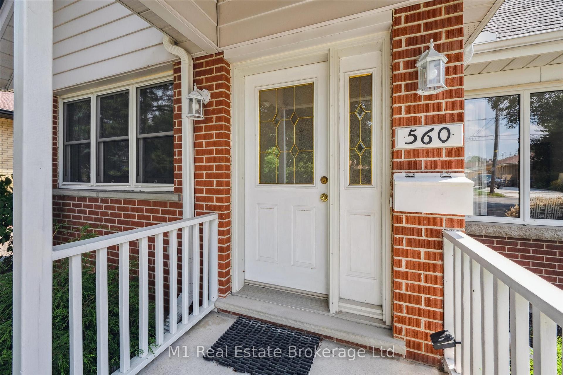 Photo 4 of 560 Paisley Road, Guelph, Junction/Onward Willow — HOMEH