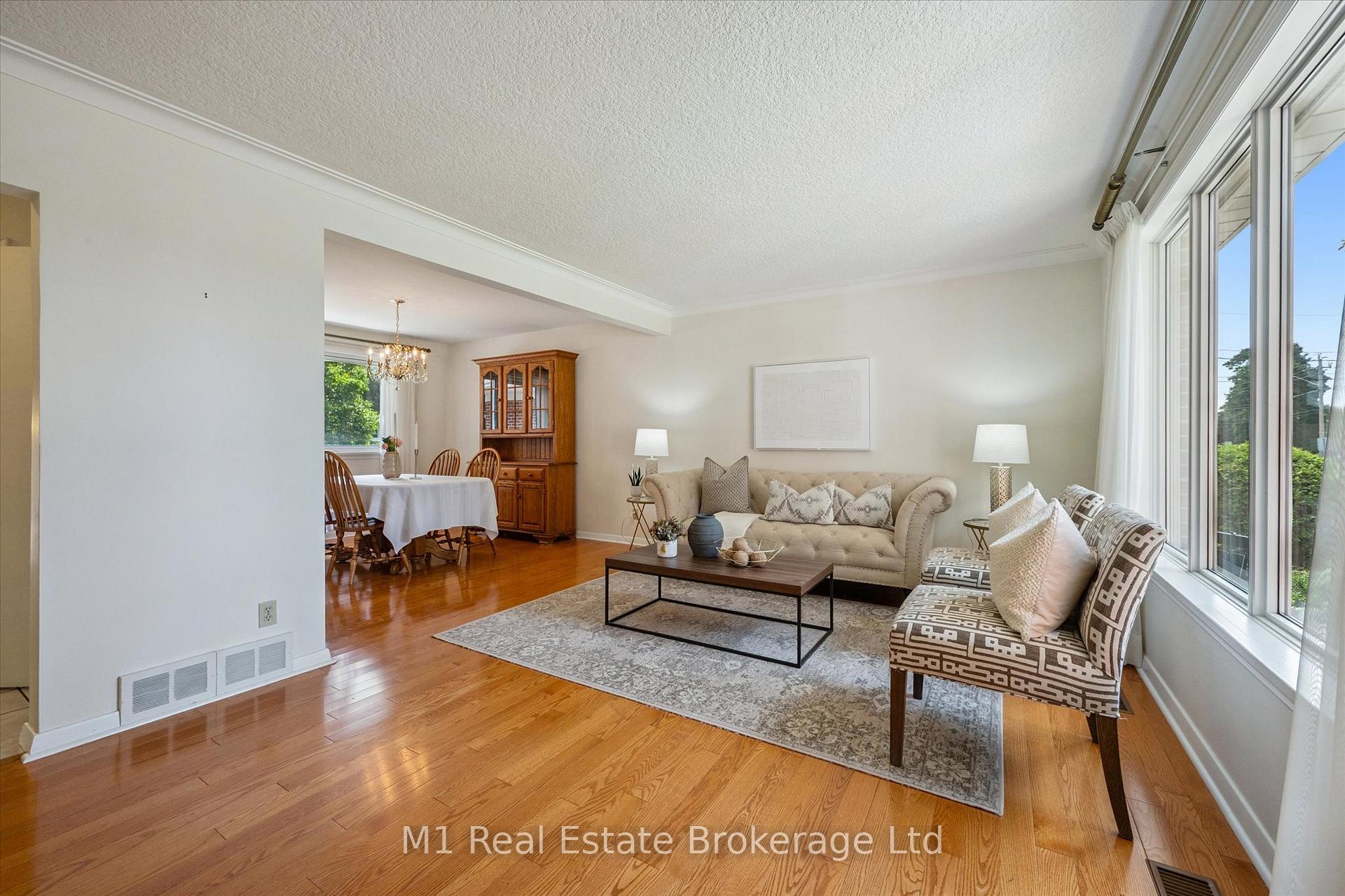 Photo 6 of 560 Paisley Road, Guelph, Junction/Onward Willow — HOMEH