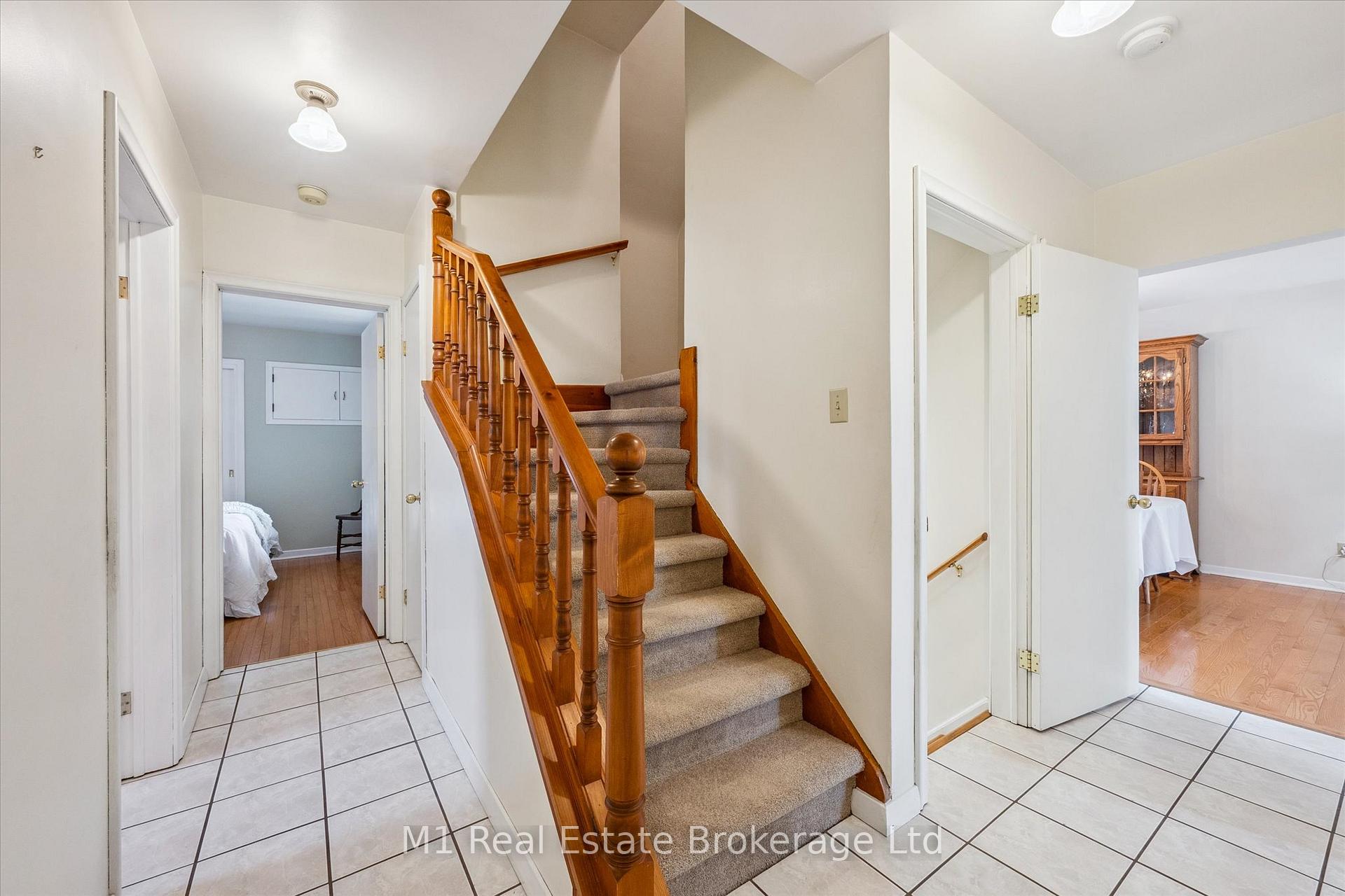 Photo 31 of 560 Paisley Road, Guelph, Junction/Onward Willow — HOMEH