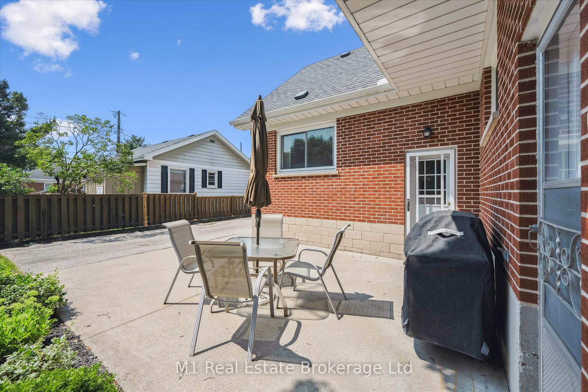 Photo 45 of 560 Paisley Road, Guelph, Junction/Onward Willow — HOMEH
