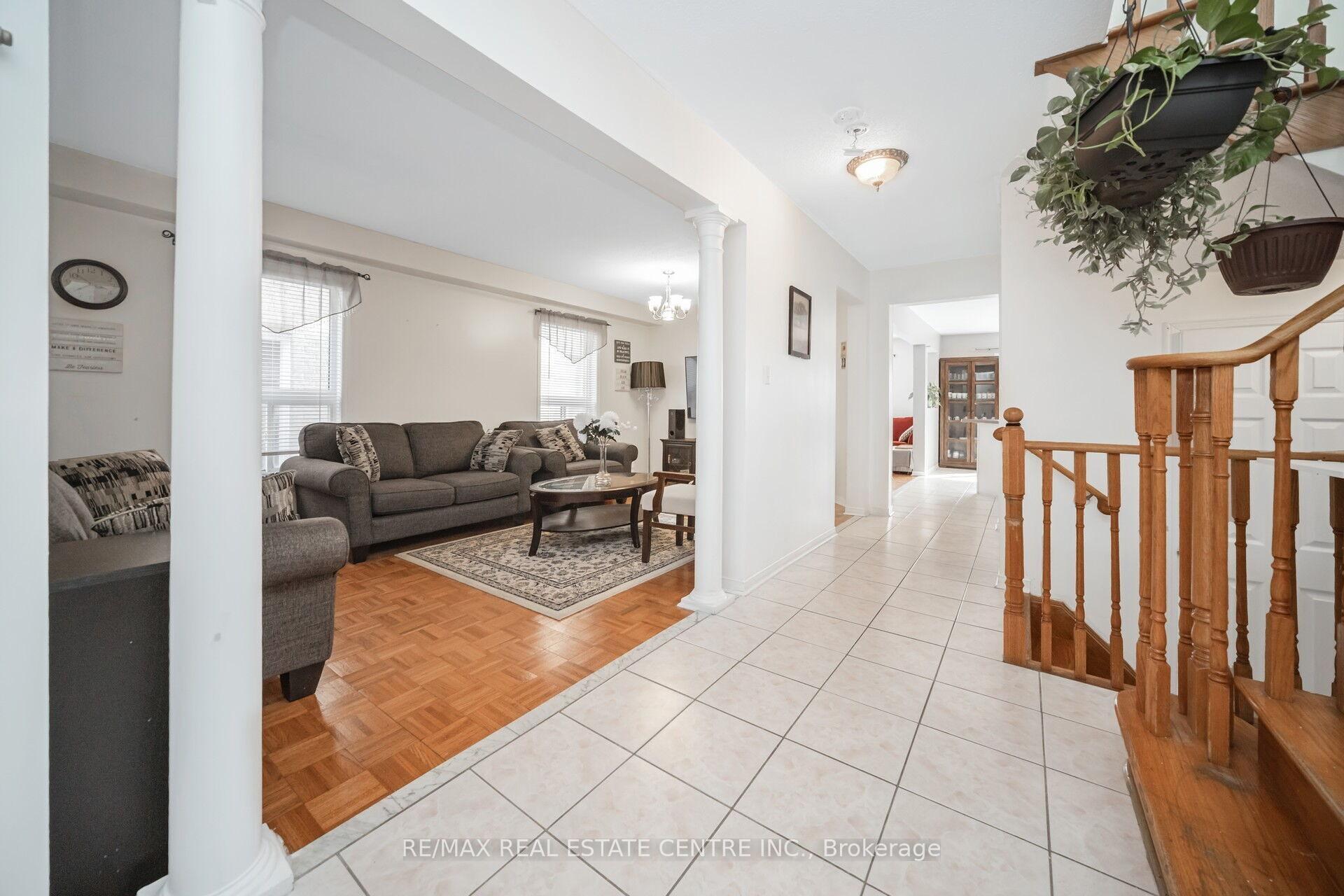 Photo 6 of 19 Blue Lake Avenue, Brampton, Fletcher's Meadow — HOMEH