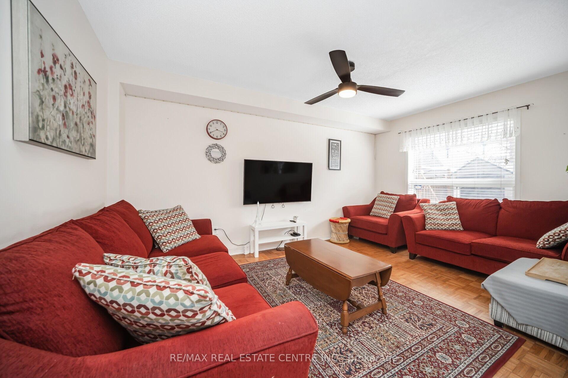 Photo 12 of 19 Blue Lake Avenue, Brampton, Fletcher's Meadow — HOMEH