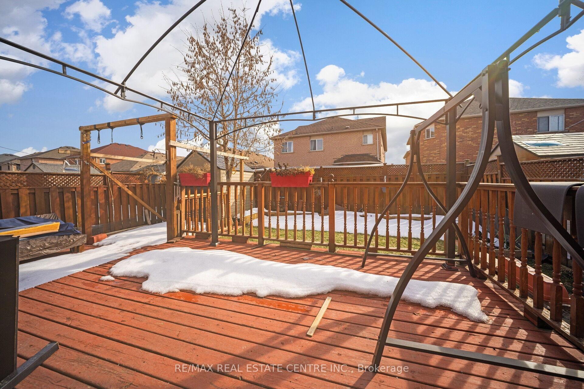 Photo 47 of 19 Blue Lake Avenue, Brampton, Fletcher's Meadow — HOMEH