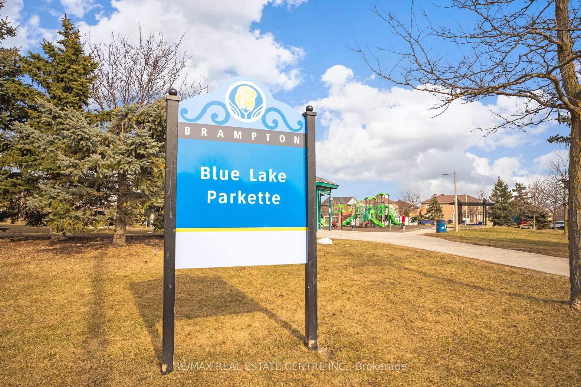 Photo 48 of 19 Blue Lake Avenue, Brampton, Fletcher's Meadow — HOMEH