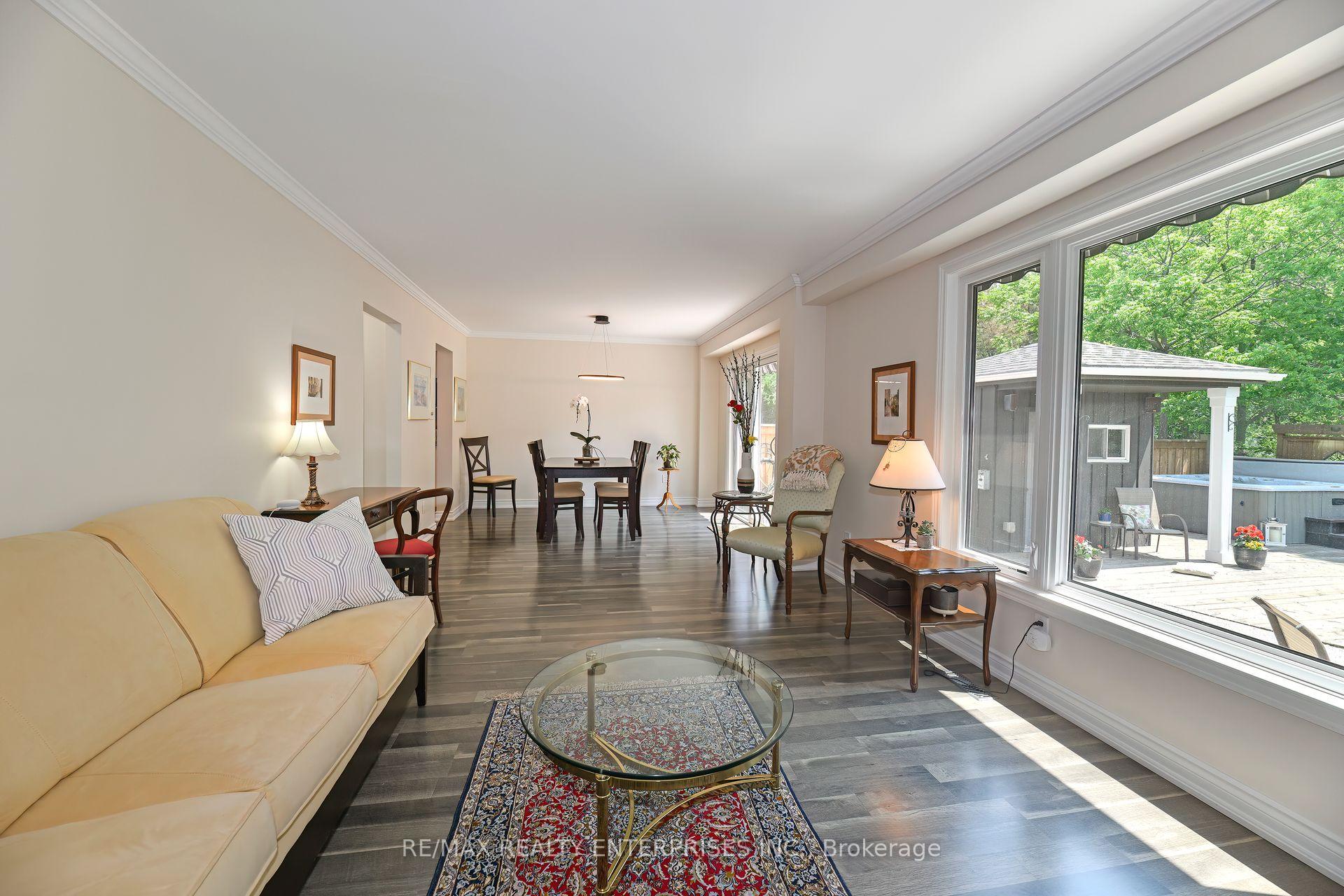Photo 3 of 80 Ryans Way, Hamilton, Waterdown — HOMEH