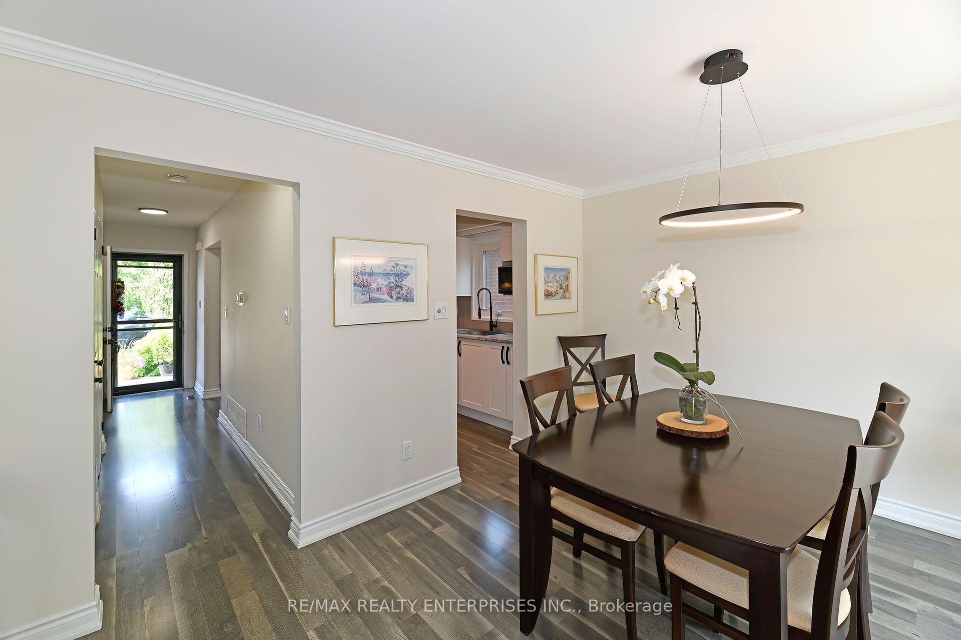Photo 4 of 80 Ryans Way, Hamilton, Waterdown — HOMEH
