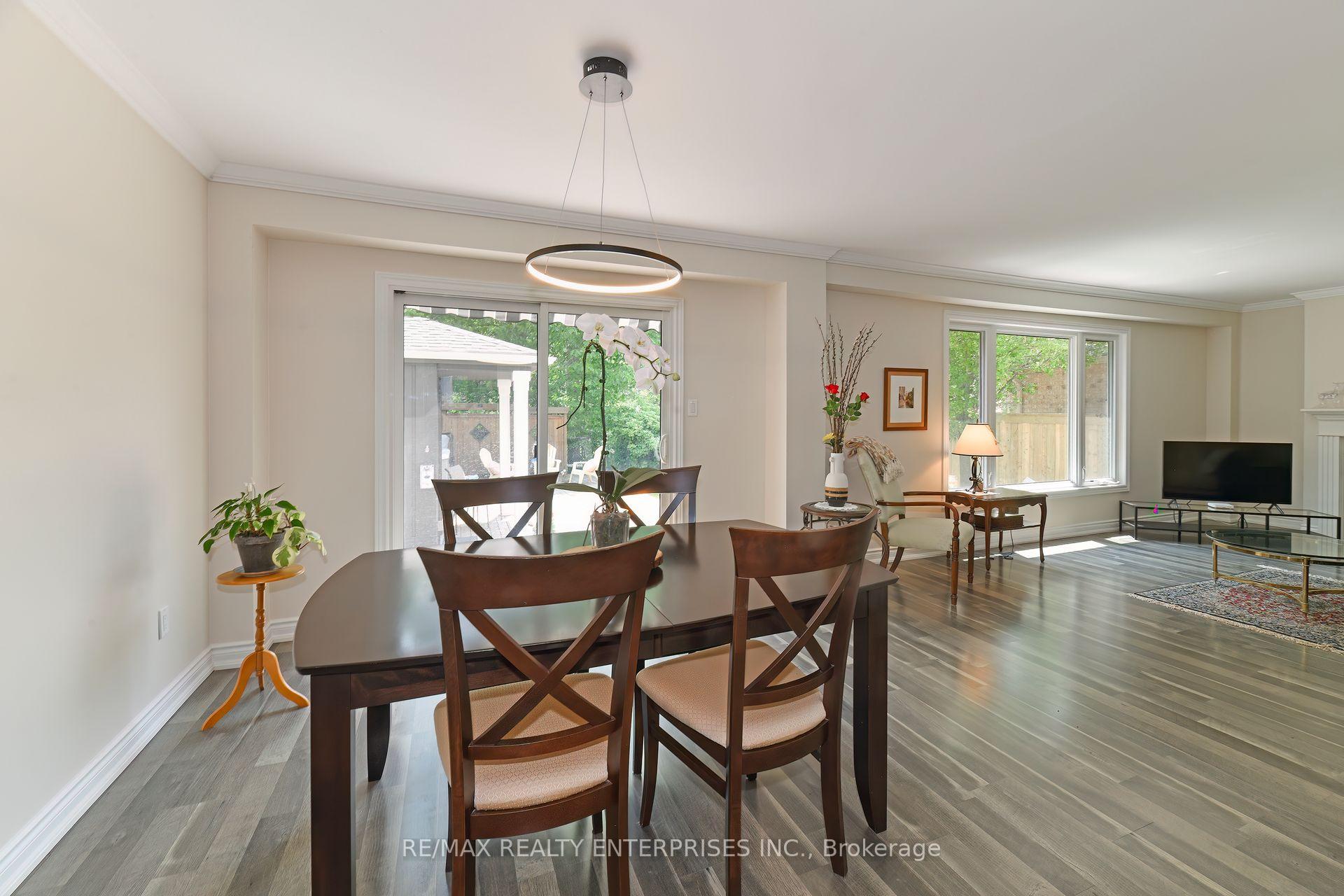 Photo 7 of 80 Ryans Way, Hamilton, Waterdown — HOMEH