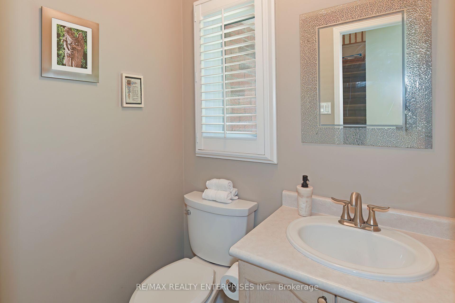 Photo 9 of 80 Ryans Way, Hamilton, Waterdown — HOMEH