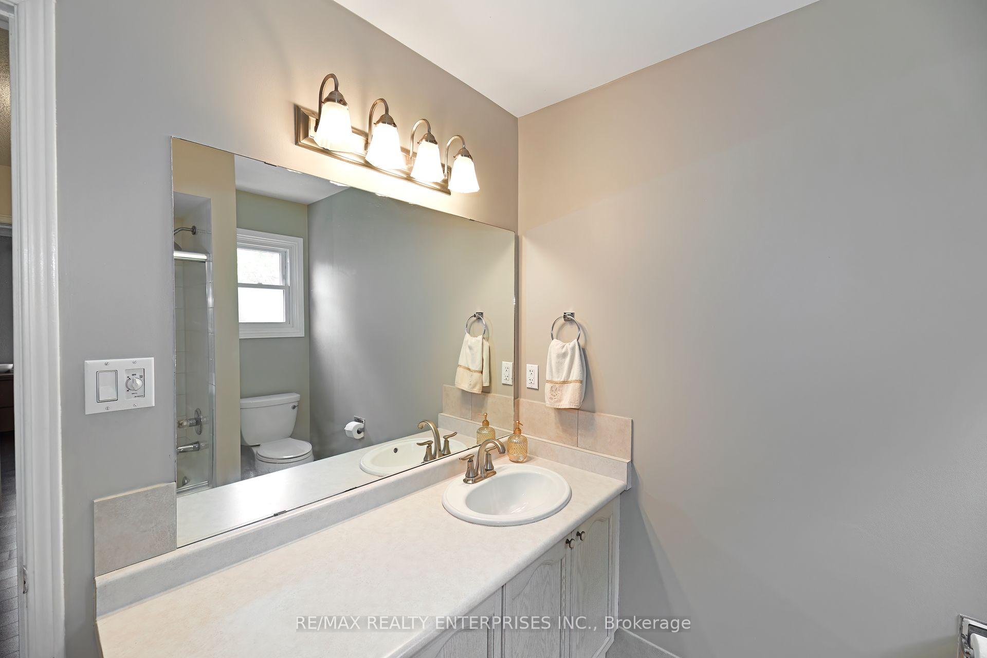 Photo 16 of 80 Ryans Way, Hamilton, Waterdown — HOMEH
