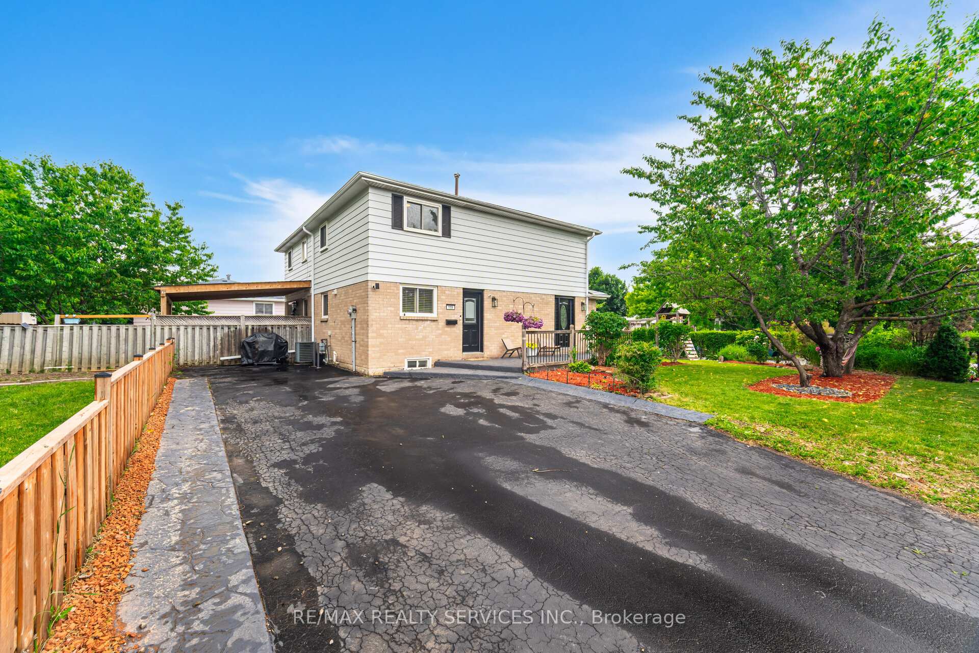 Photo 3 of 119 Greenmount Road, Brampton, Northgate — HOMEH
