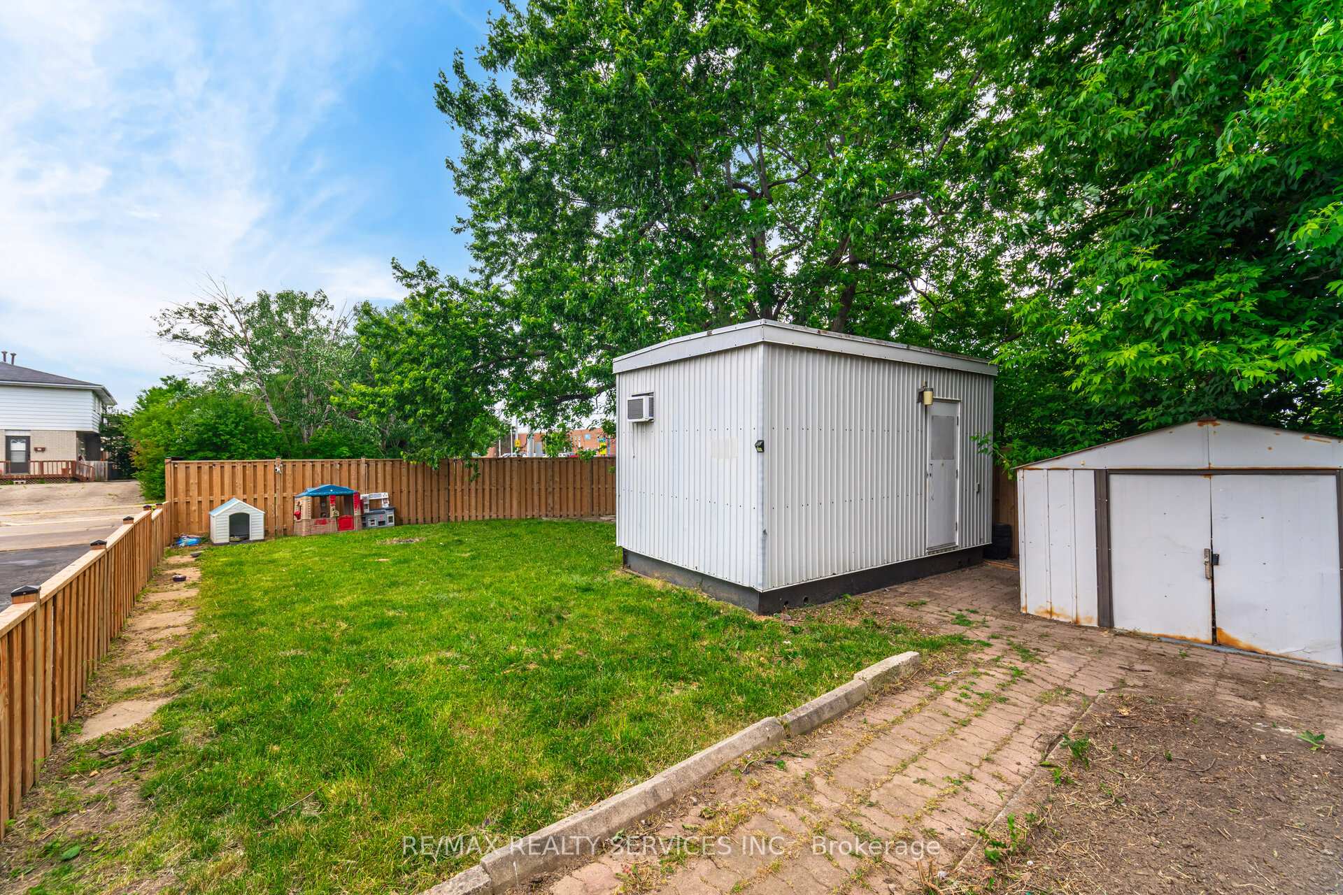 Photo 37 of 119 Greenmount Road, Brampton, Northgate — HOMEH