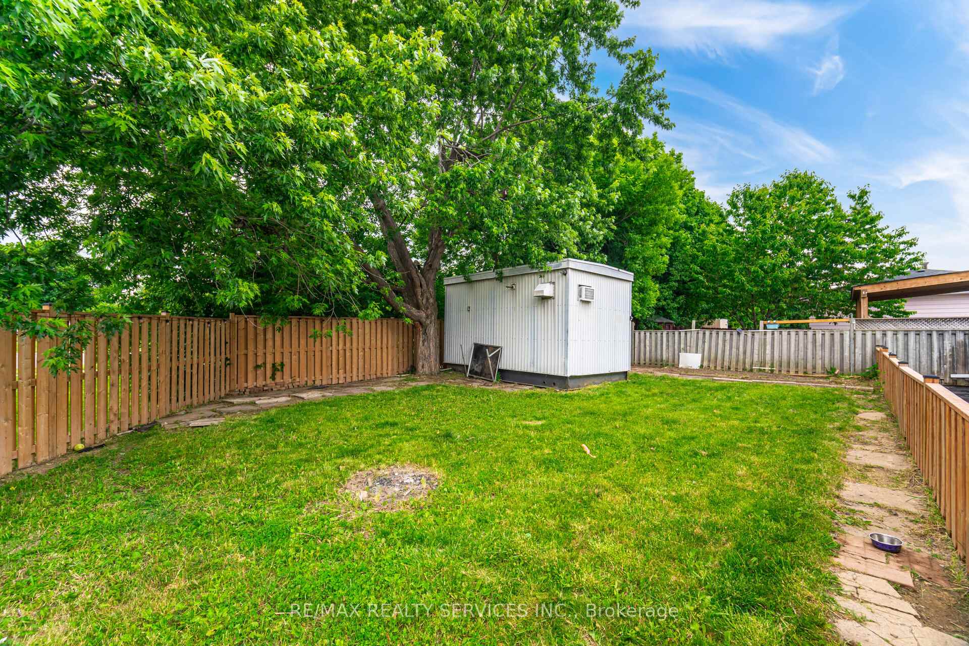 Photo 35 of 119 Greenmount Road, Brampton, Northgate — HOMEH