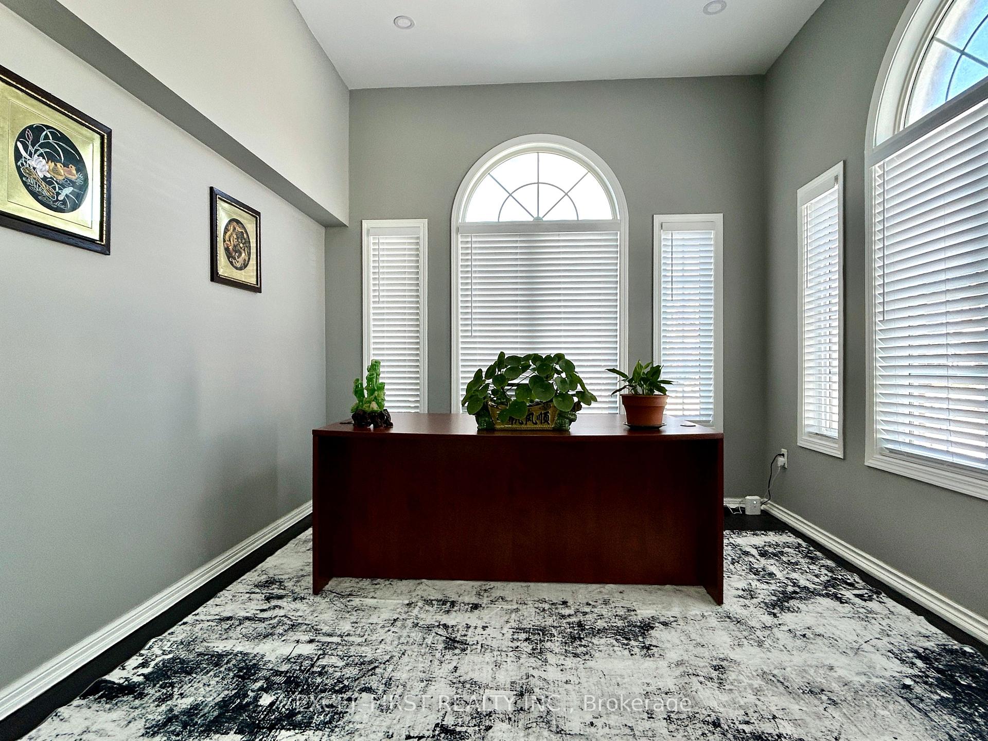 Photo 6 of 51 Longueuil Place, Whitby, Pringle Creek — HOMEH