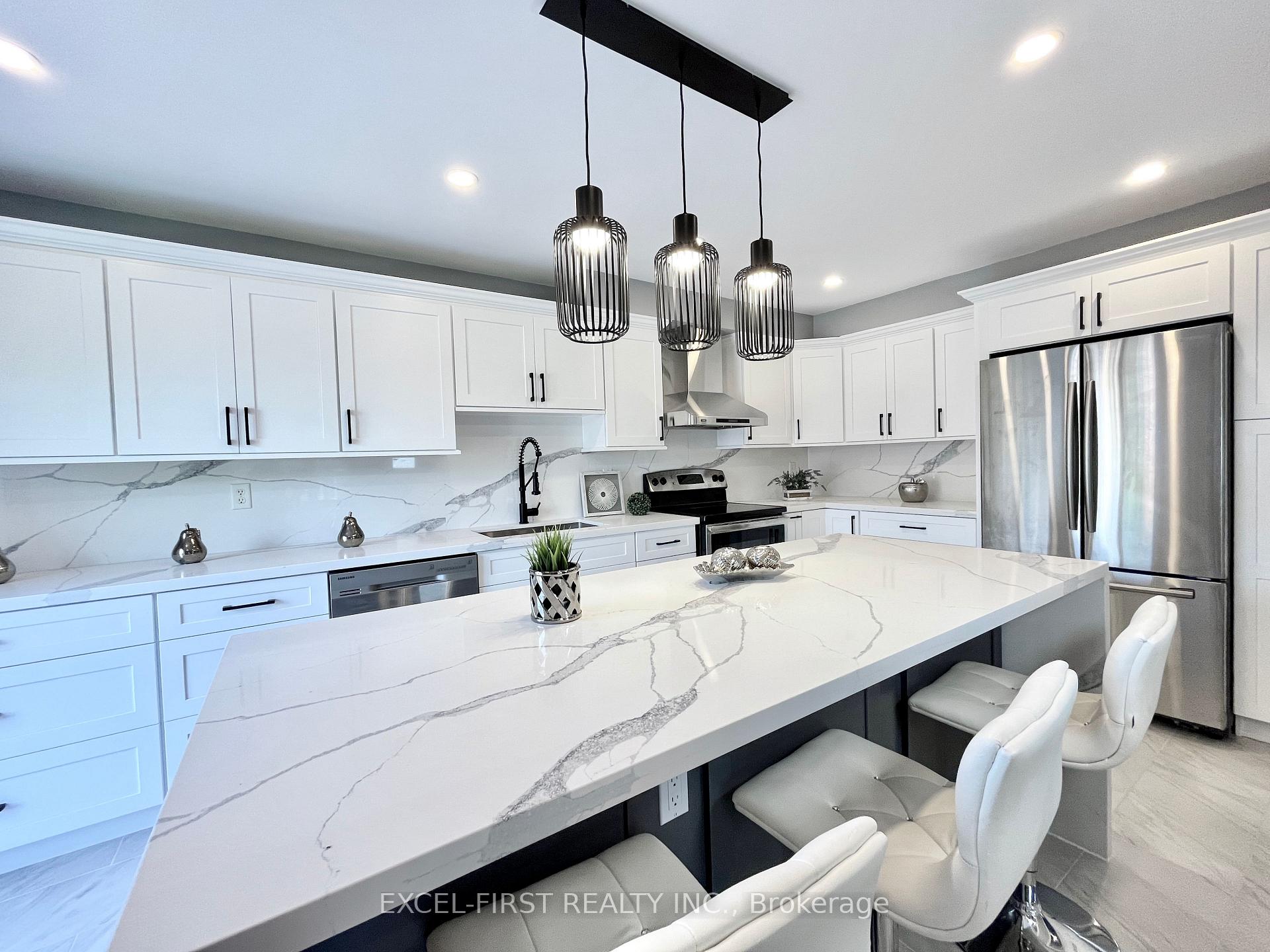 Photo 11 of 51 Longueuil Place, Whitby, Pringle Creek — HOMEH