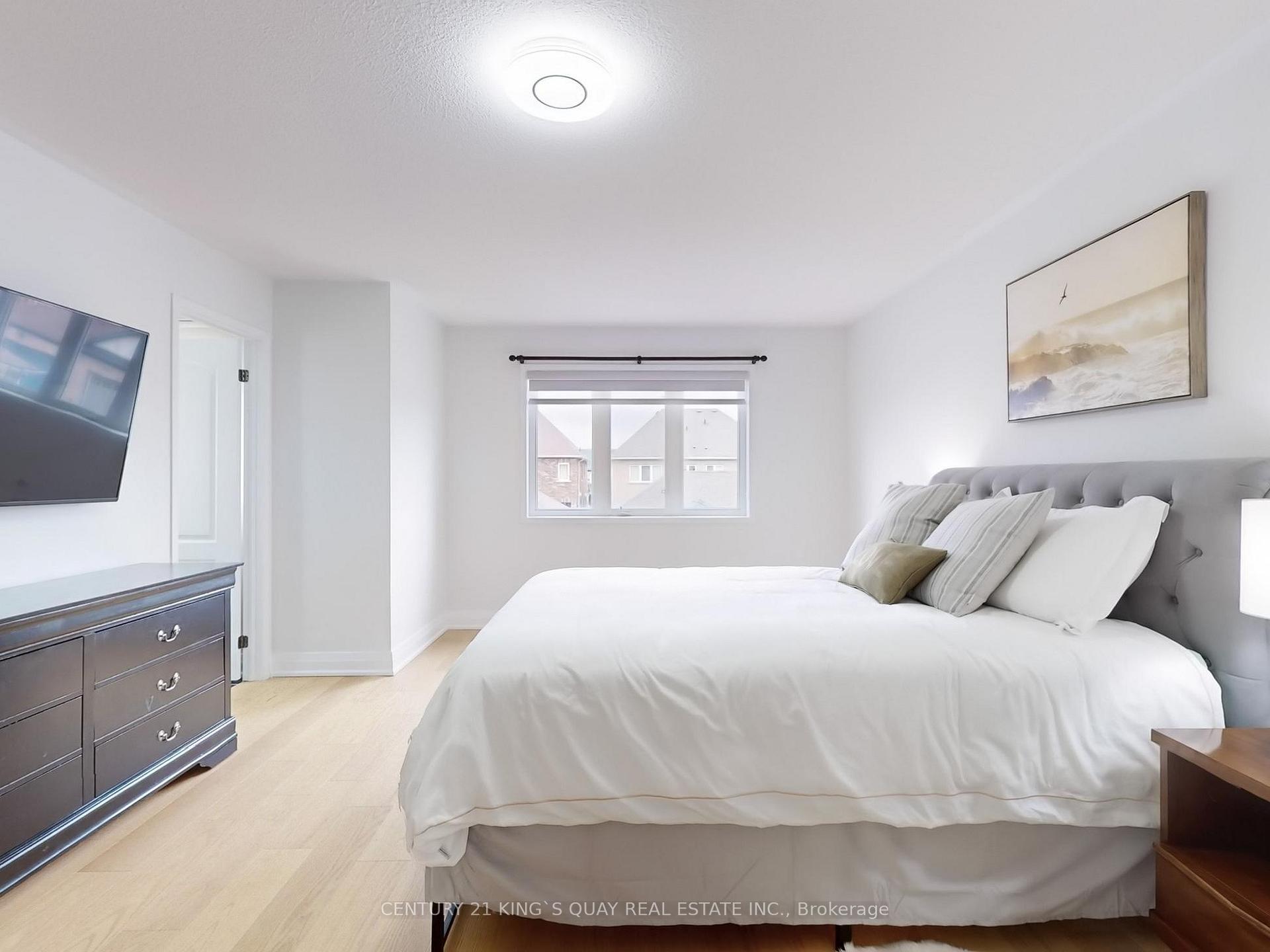 Photo 22 of 23 Stockport Road, Markham, Cornell — HOMEH