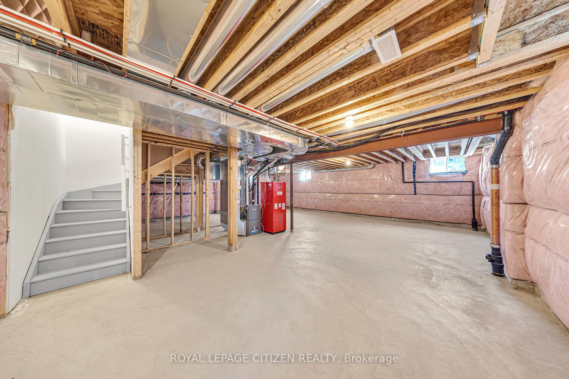 Photo 45 of 11 Northglen Boulevard, Clarington, Bowmanville — HOMEH