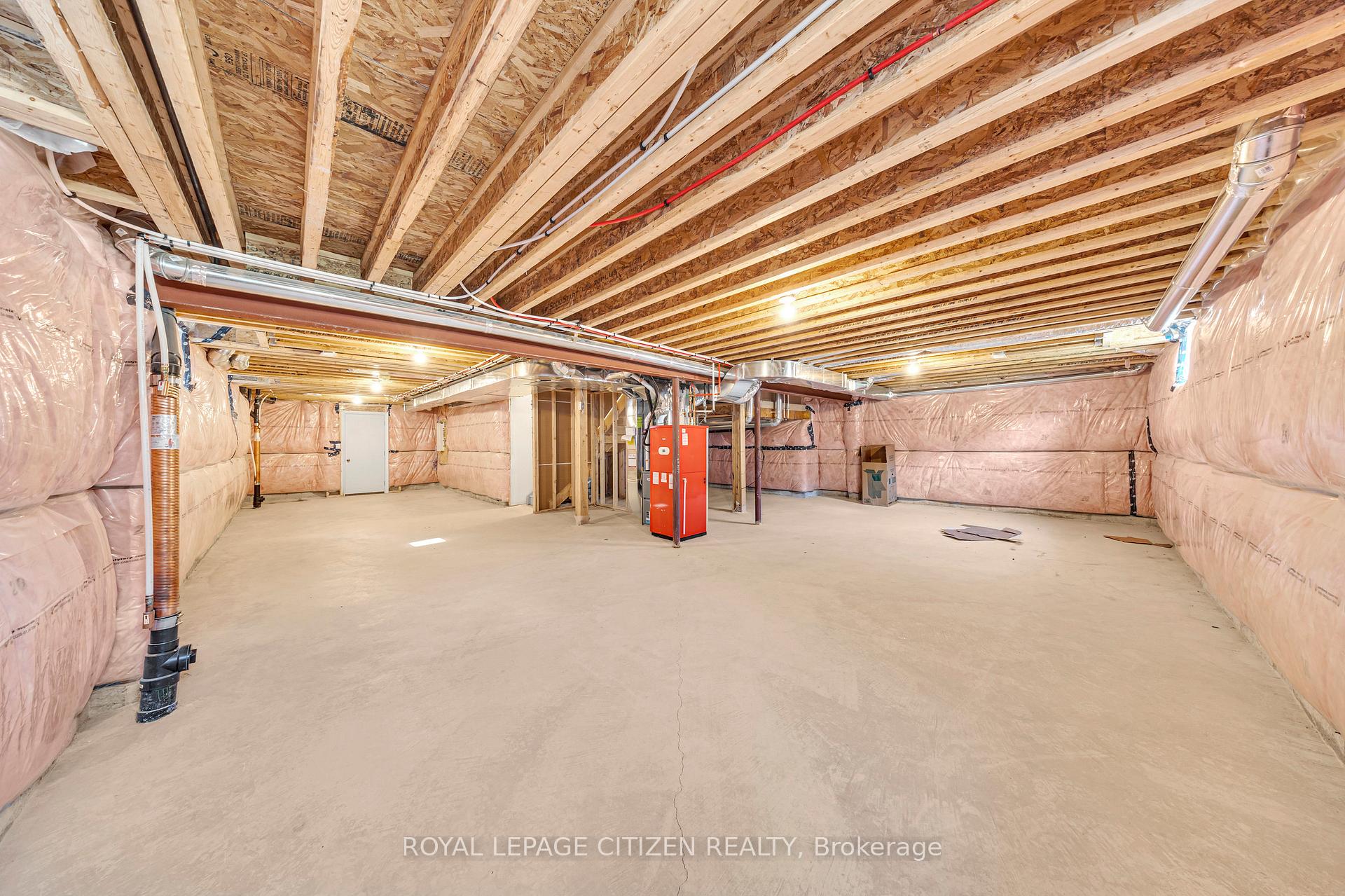 Photo 43 of 11 Northglen Boulevard, Clarington, Bowmanville — HOMEH