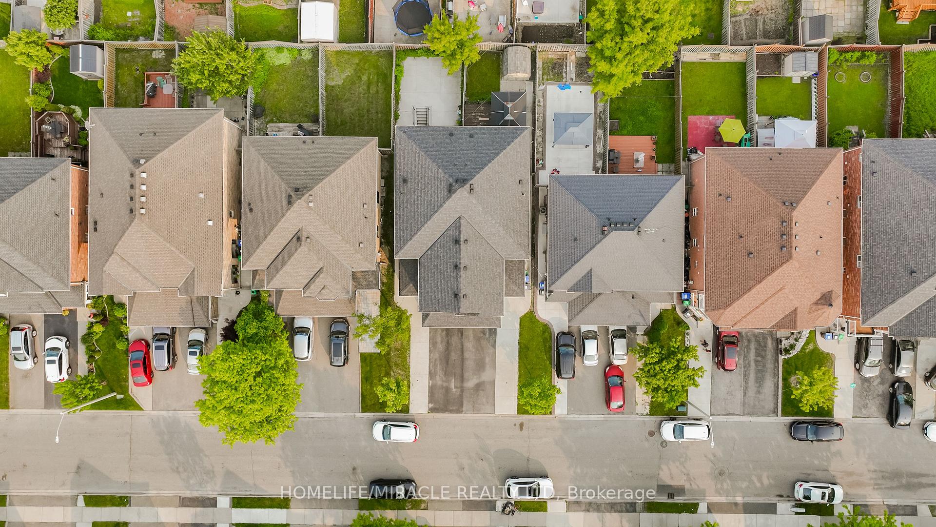 Photo 36 of 21 Secord Crescent, Brampton, Fletcher's Meadow — HOMEH