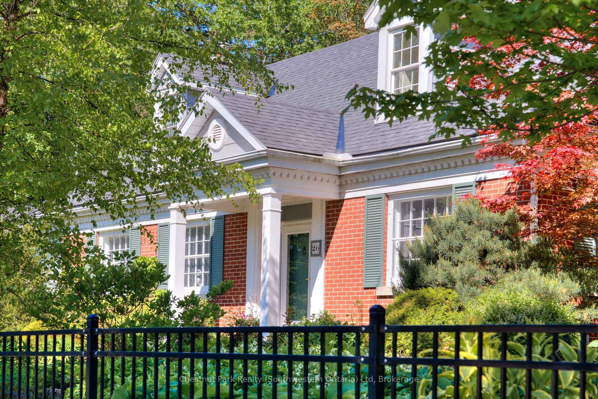Photo 4 of 26 Lemon Street, Guelph, St. George's — HOMEH