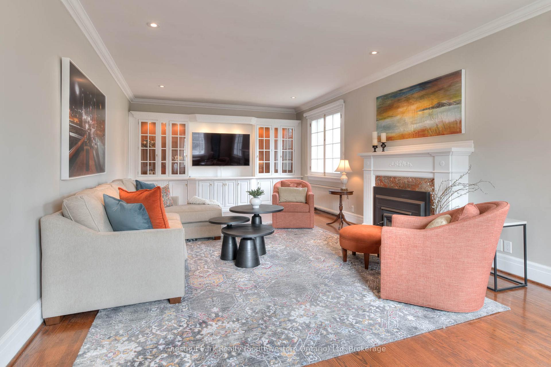 Photo 13 of 26 Lemon Street, Guelph, St. George's — HOMEH