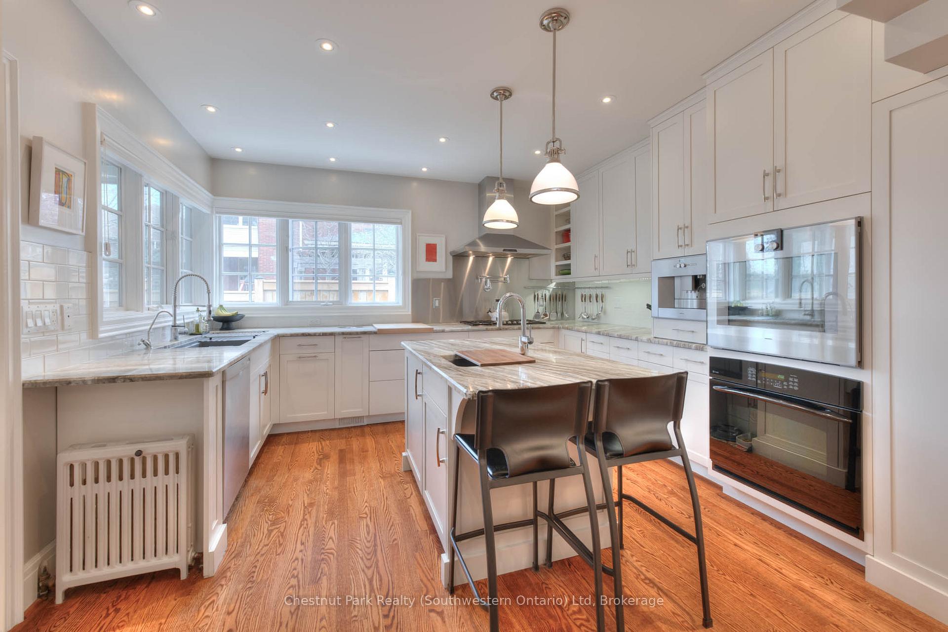 Photo 31 of 26 Lemon Street, Guelph, St. George's — HOMEH