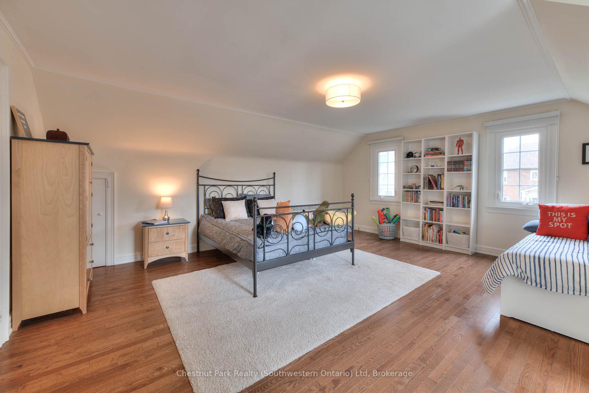 Photo 41 of 26 Lemon Street, Guelph, St. George's — HOMEH